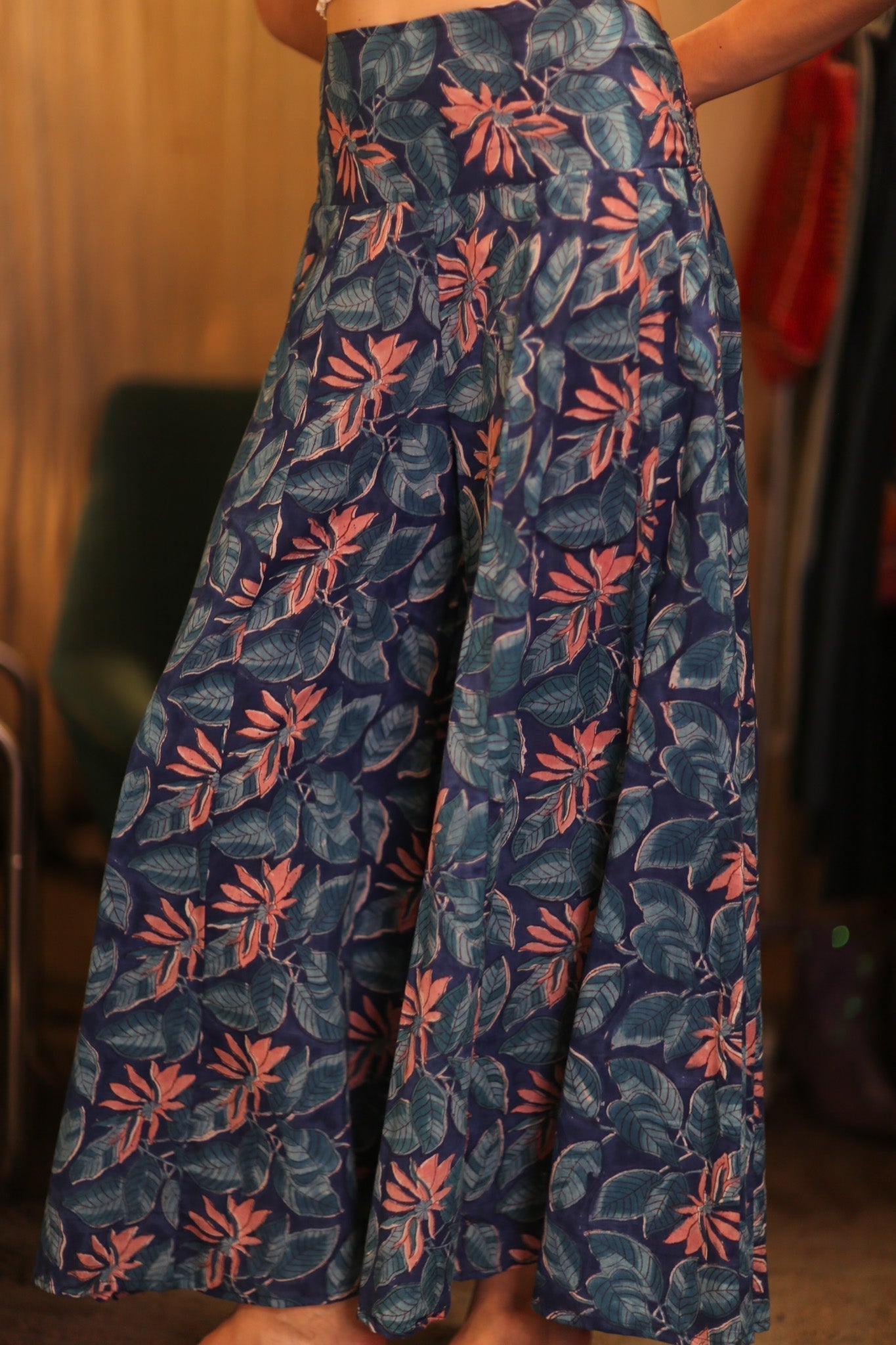 HANDBLOCKED COTTON WIDE LEGS PANTS RUBY FORU - MOMO STUDIO BERLIN - Berlin Concept Store - sustainable & ethical fashion