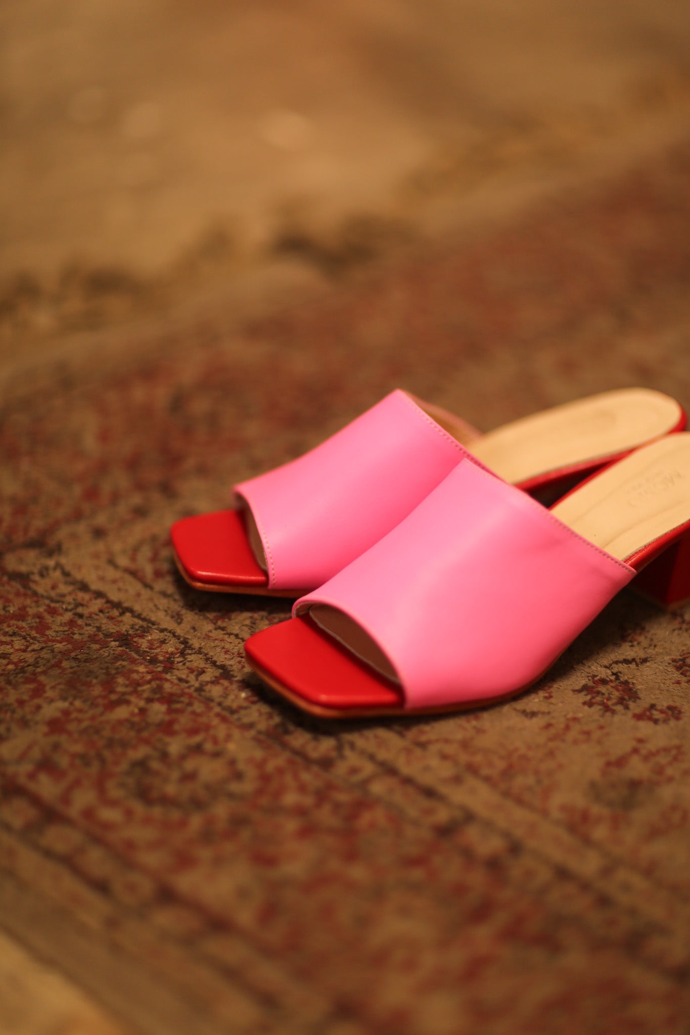 HANDCRAFTED LEATHER MULES LORIN PINK RED - MOMO STUDIO BERLIN - Berlin Concept Store - sustainable & ethical fashion