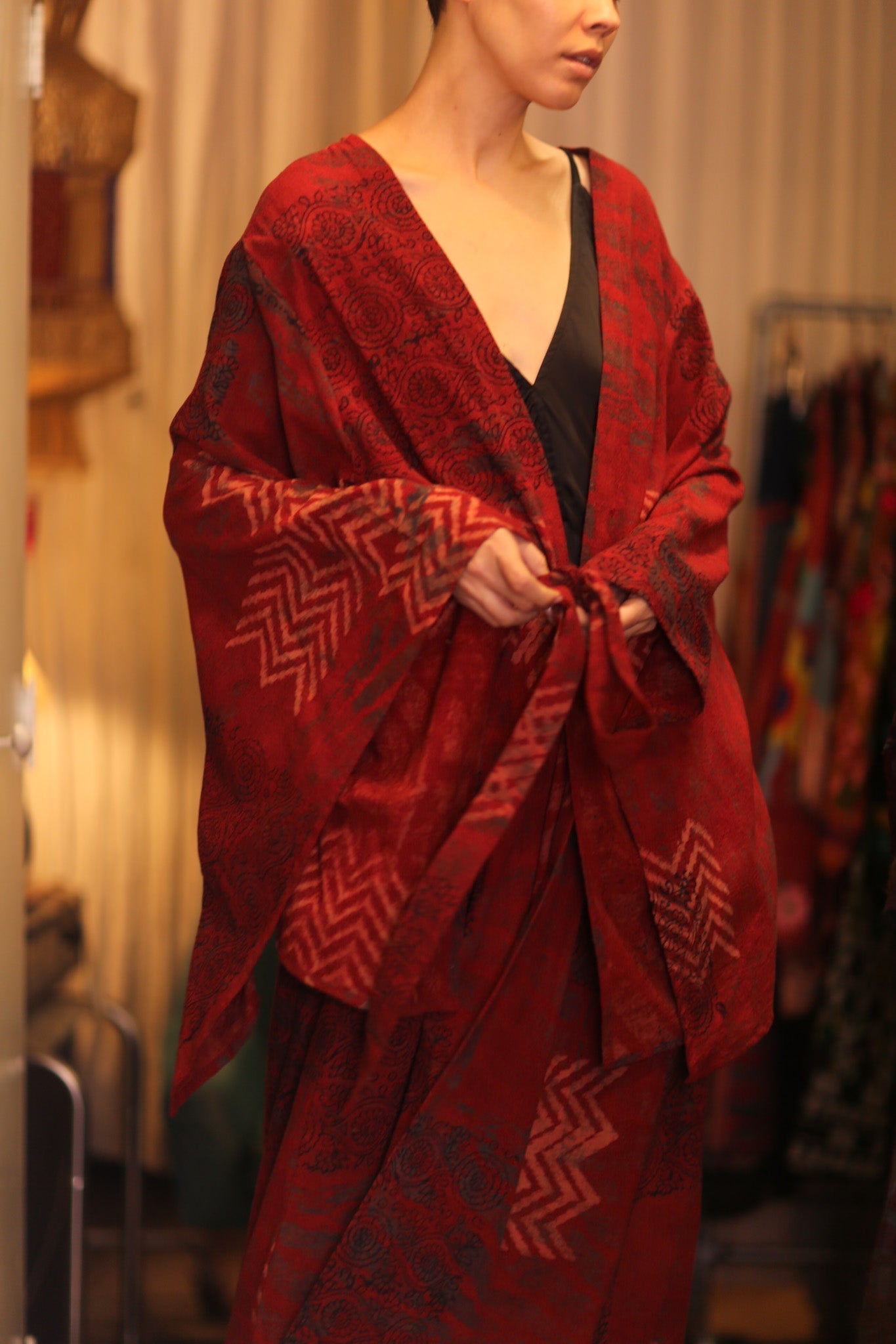 HANDWOVEN COTTON WING KIMONO PINA REDROSI - MOMO STUDIO BERLIN - Berlin Concept Store - sustainable & ethical fashion