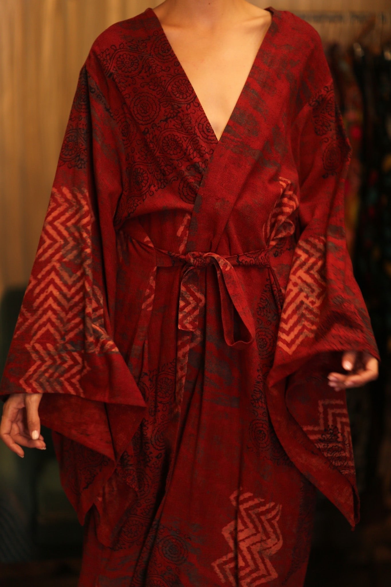 HANDWOVEN COTTON WING KIMONO PINA REDROSI - MOMO STUDIO BERLIN - Berlin Concept Store - sustainable & ethical fashion