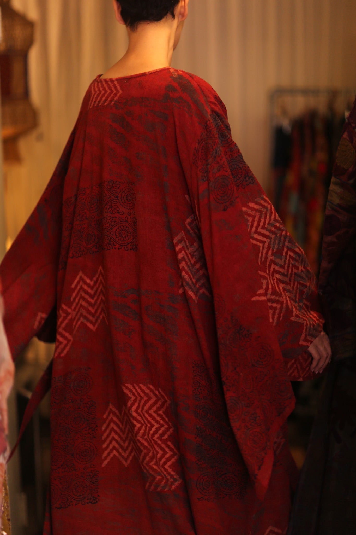 HANDWOVEN COTTON WING KIMONO PINA REDROSI - MOMO STUDIO BERLIN - Berlin Concept Store - sustainable & ethical fashion