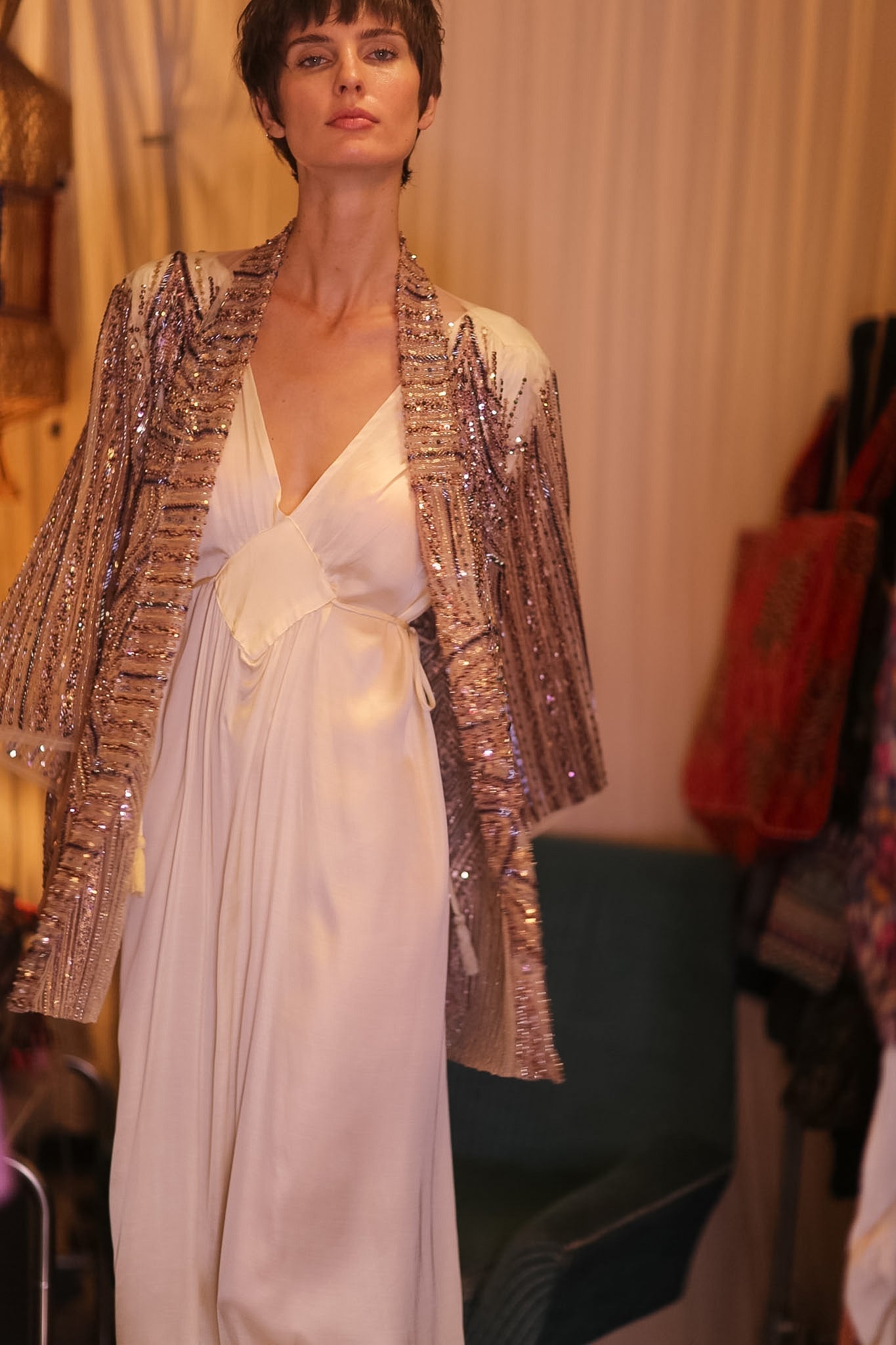 HEAVY SEQUIN EMBROIDERED SILK SHORT KIMONO WHITE FAIRY - MOMO STUDIO BERLIN - Berlin Concept Store - sustainable & ethical fashion