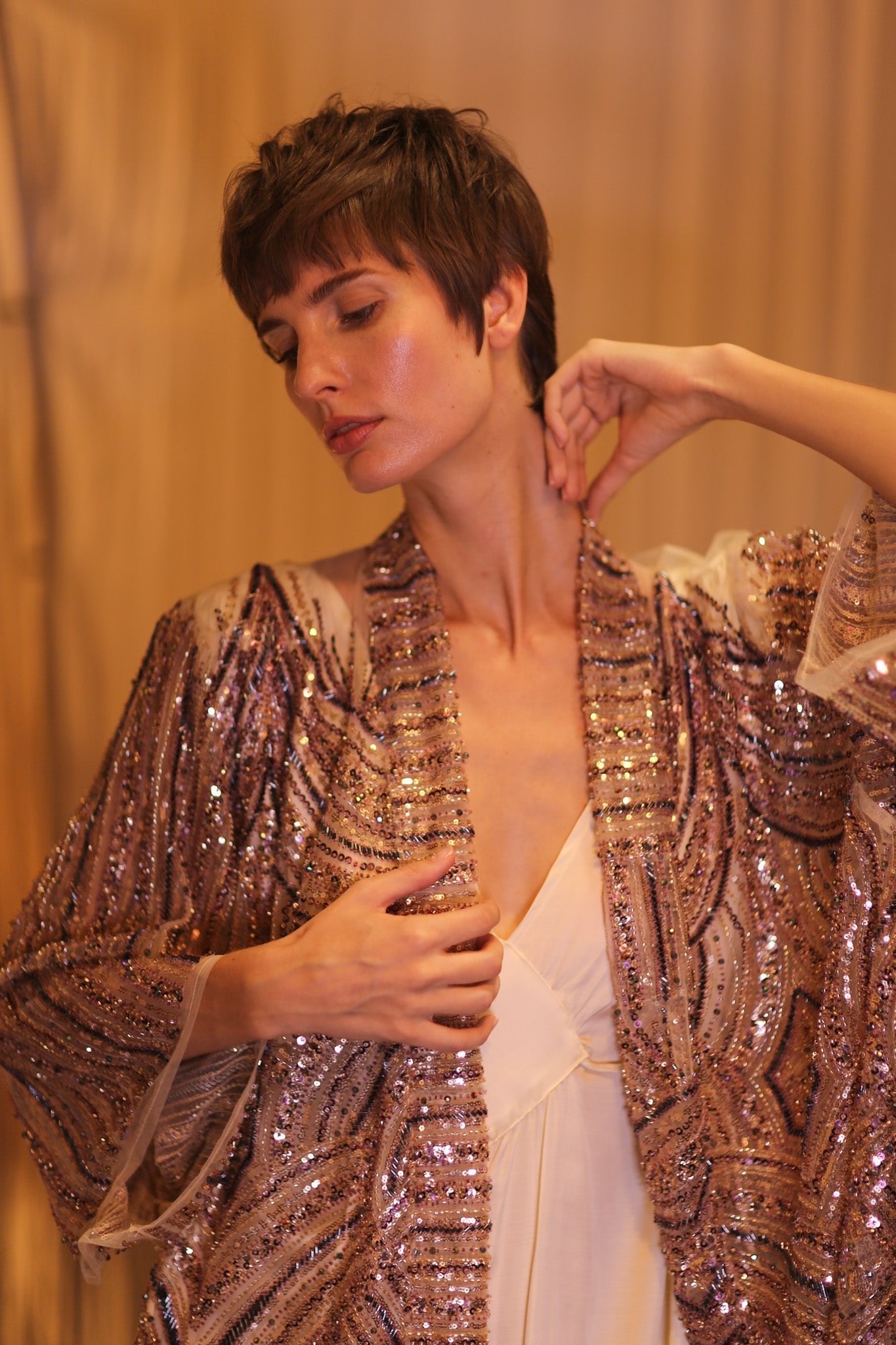 HEAVY SEQUIN EMBROIDERED SILK SHORT KIMONO WHITE FAIRY - MOMO STUDIO BERLIN - Berlin Concept Store - sustainable & ethical fashion