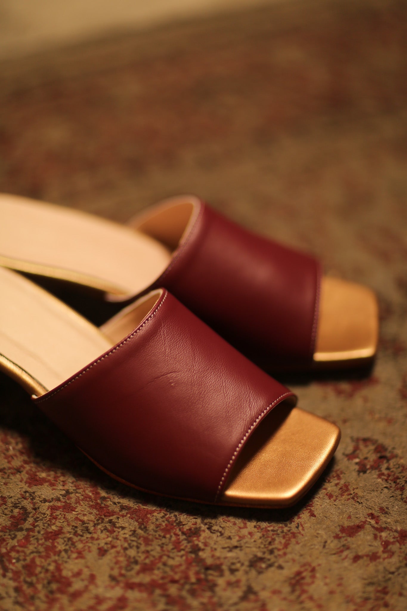 HEELED LEATHER MULES LORIN WINE RED GOLD - MOMO STUDIO BERLIN - Berlin Concept Store - sustainable & ethical fashion