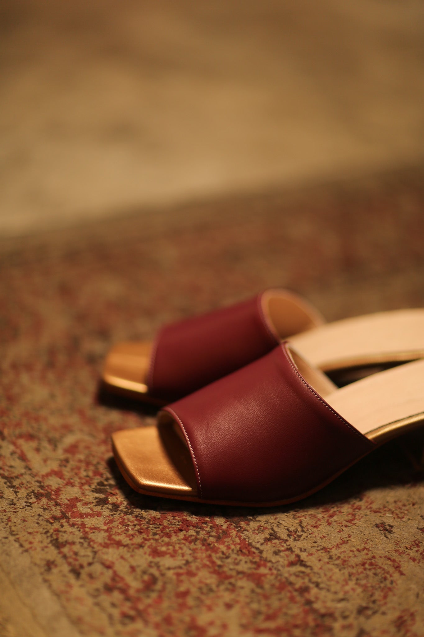 HEELED LEATHER MULES LORIN WINE RED GOLD - MOMO STUDIO BERLIN - Berlin Concept Store - sustainable & ethical fashion