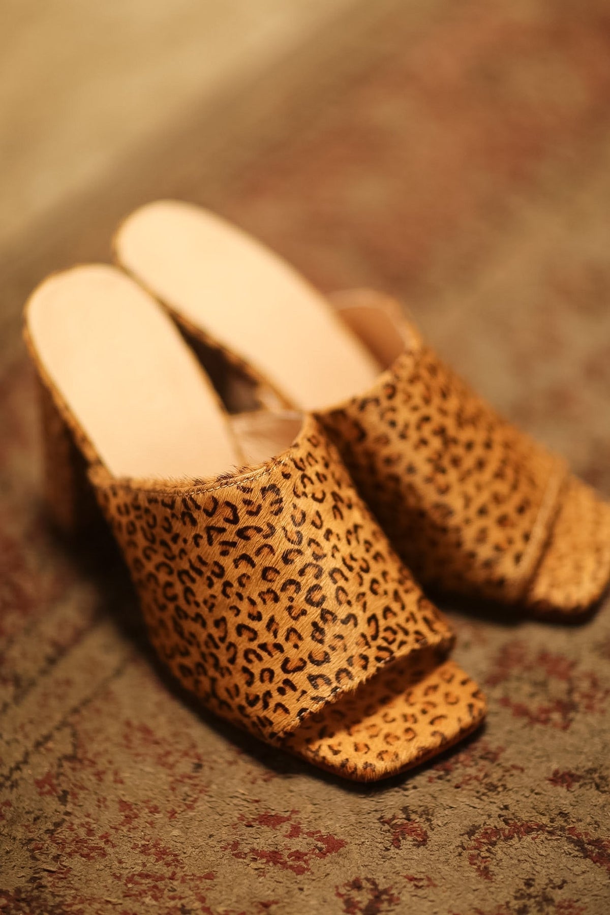 HEELED LEO PRINT MULES GULA - MOMO STUDIO BERLIN - Berlin Concept Store - sustainable & ethical fashion
