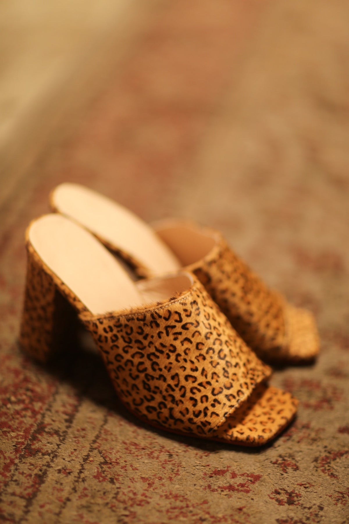 HEELED LEO PRINT MULES GULA - MOMO STUDIO BERLIN - Berlin Concept Store - sustainable & ethical fashion