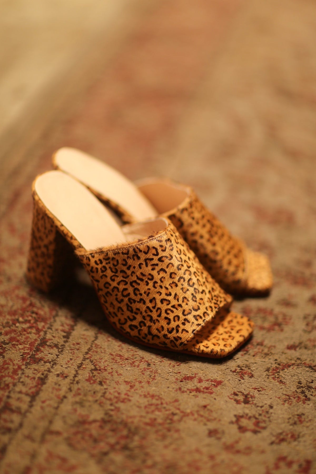 HEELED LEO PRINT MULES GULA - MOMO STUDIO BERLIN - Berlin Concept Store - sustainable & ethical fashion