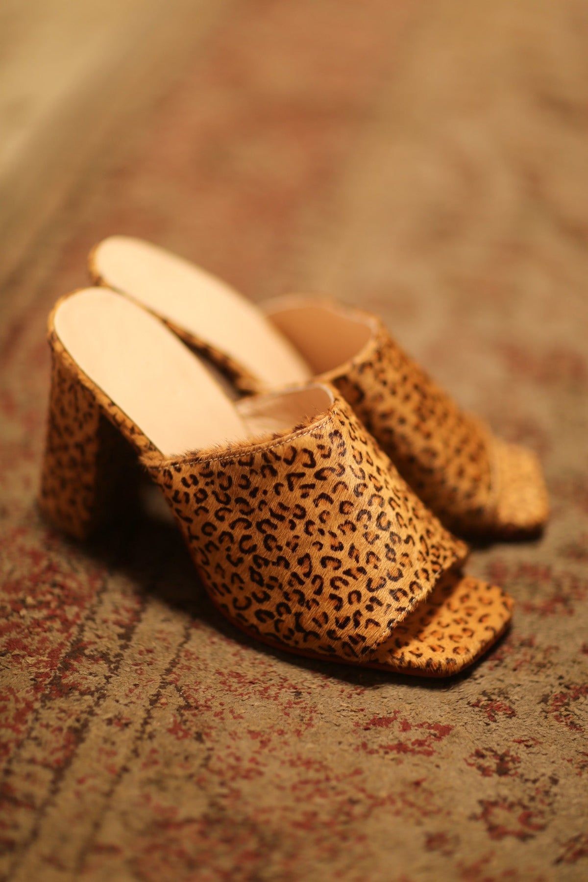 HEELED LEO PRINT MULES GULA - MOMO STUDIO BERLIN - Berlin Concept Store - sustainable & ethical fashion