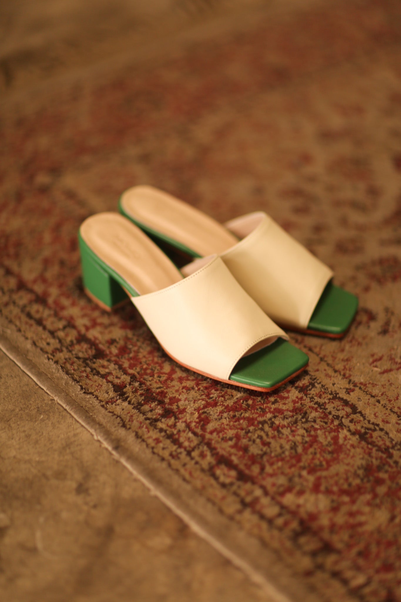 HEELED MULES LORIN CREAM GREEN - MOMO STUDIO BERLIN - Berlin Concept Store - sustainable & ethical fashion