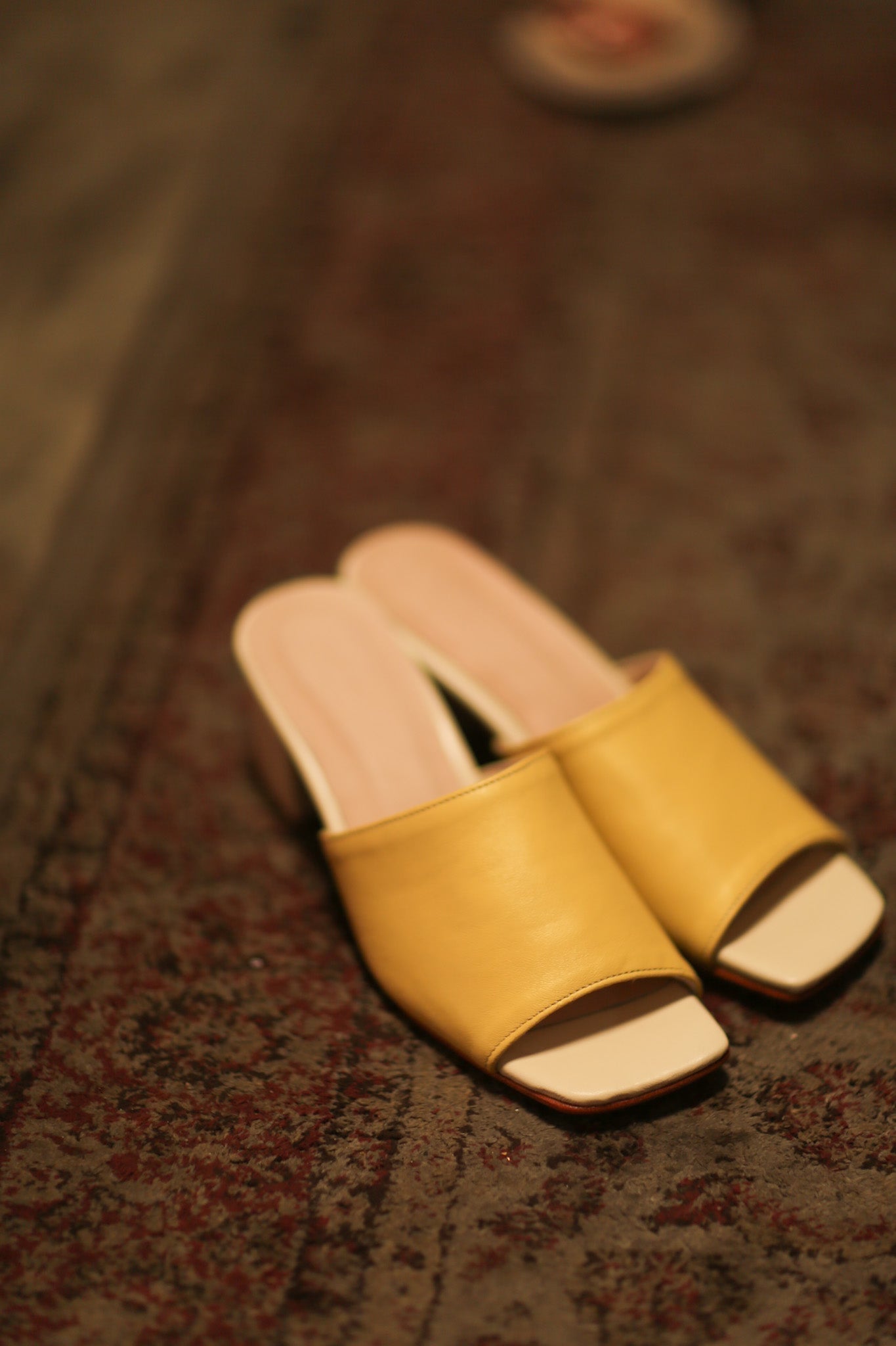HEELED MULES LORIN YELLOW CREAM - MOMO STUDIO BERLIN - Berlin Concept Store - sustainable & ethical fashion