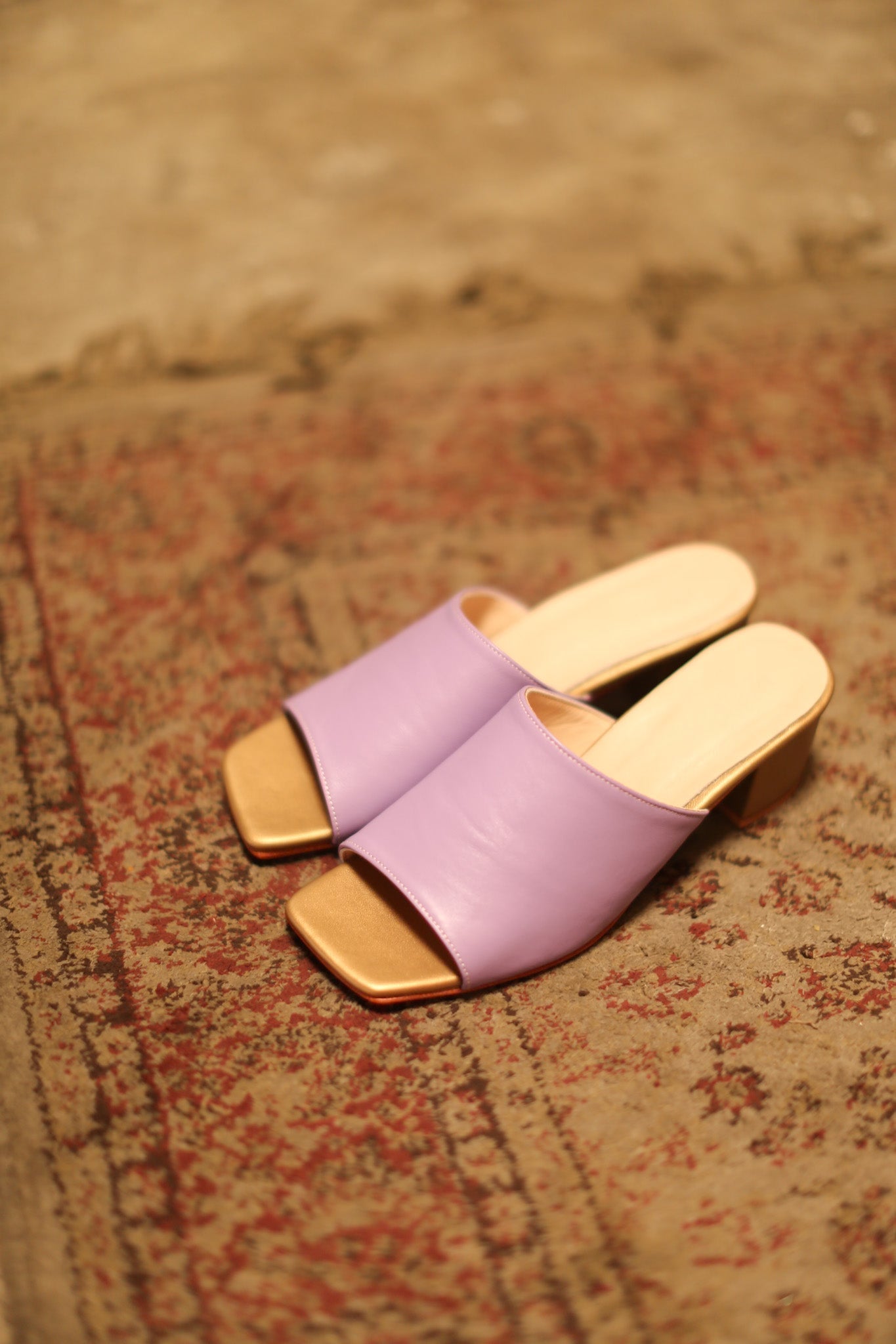 HEELED MULES LORINS LAVENDER GOLD - MOMO STUDIO BERLIN - Berlin Concept Store - sustainable & ethical fashion