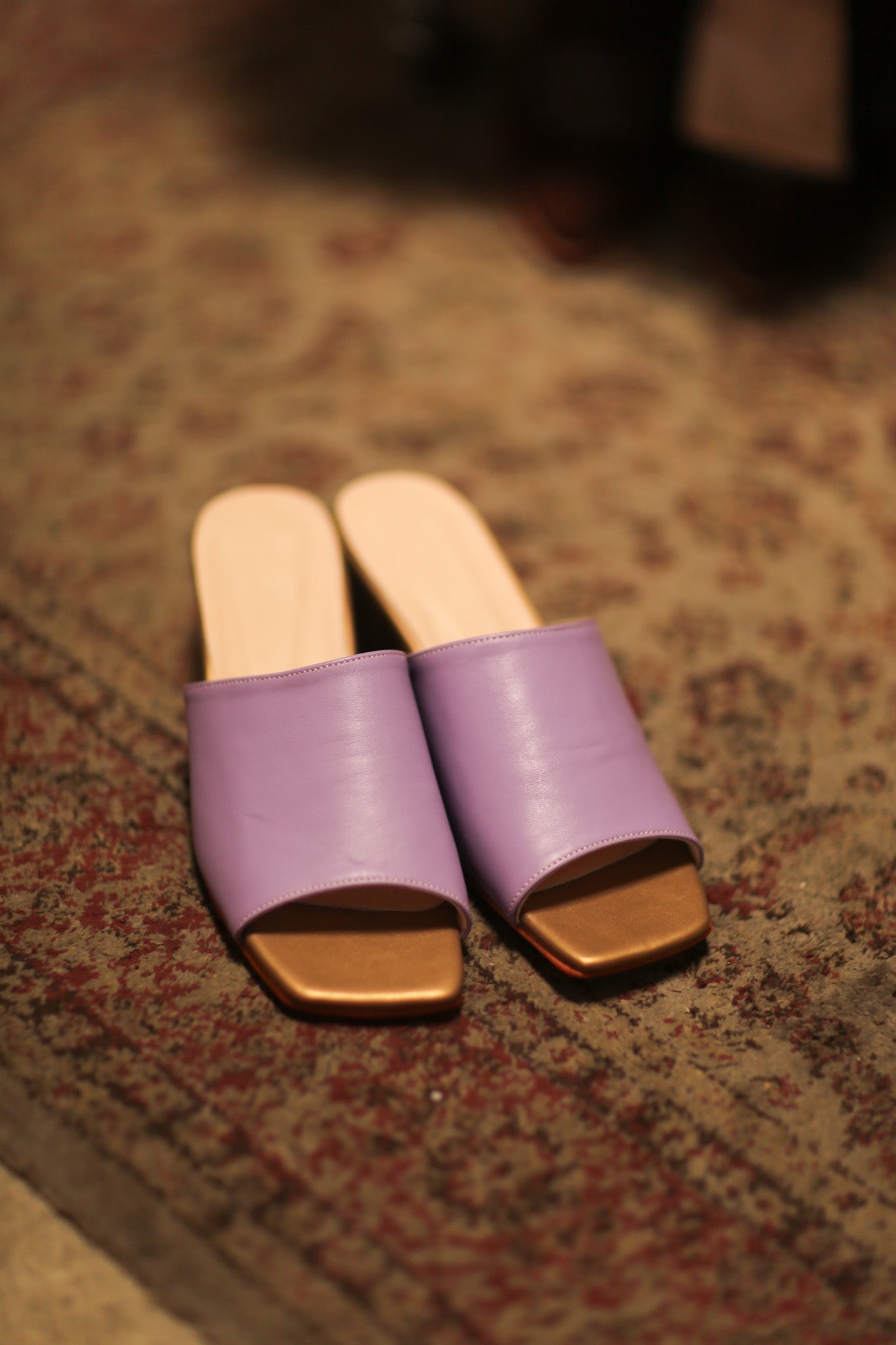 HEELED MULES LORINS LAVENDER GOLD - MOMO STUDIO BERLIN - Berlin Concept Store - sustainable & ethical fashion
