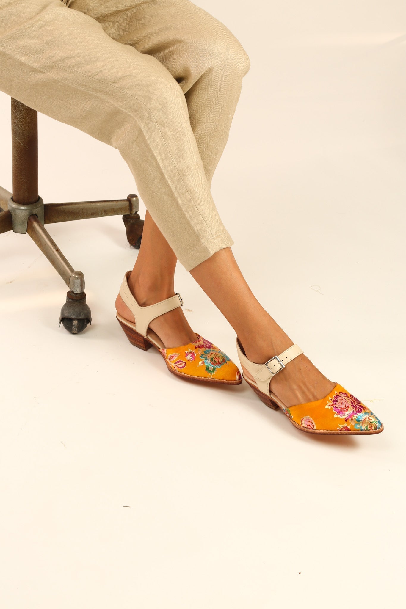 HEELED WESTERN MULES SANDALS SINDA - MOMO STUDIO BERLIN - Berlin Concept Store - sustainable & ethical fashion