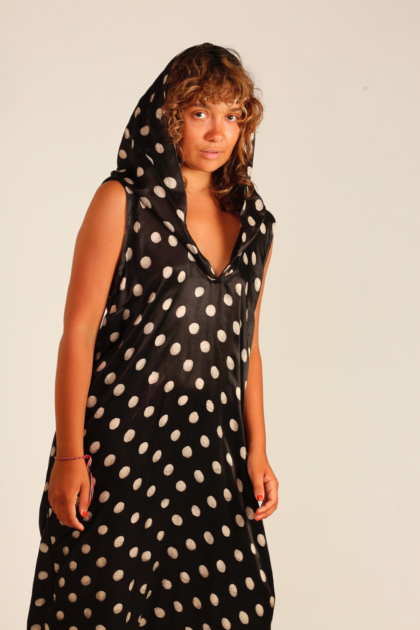 HOODIE DRESS POLKA DOT BLACK MADEENA - MOMO STUDIO BERLIN - Berlin Concept Store - sustainable & ethical fashion