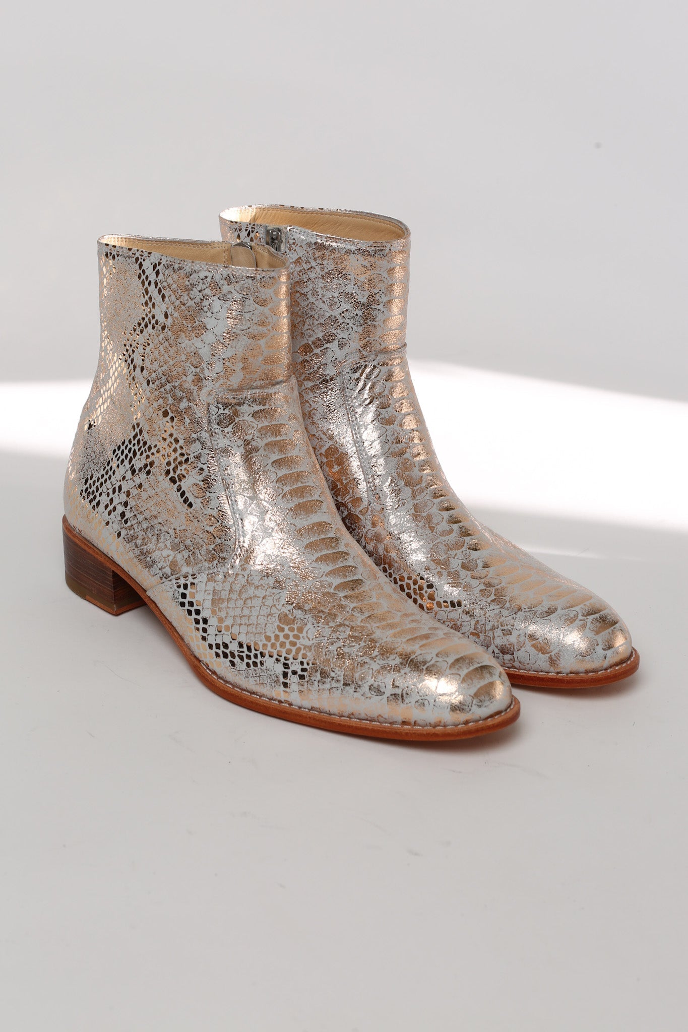 IAN SNAKE PRINT SILVER BOOTS - MOMO STUDIO BERLIN - Berlin Concept Store - sustainable & ethical fashion