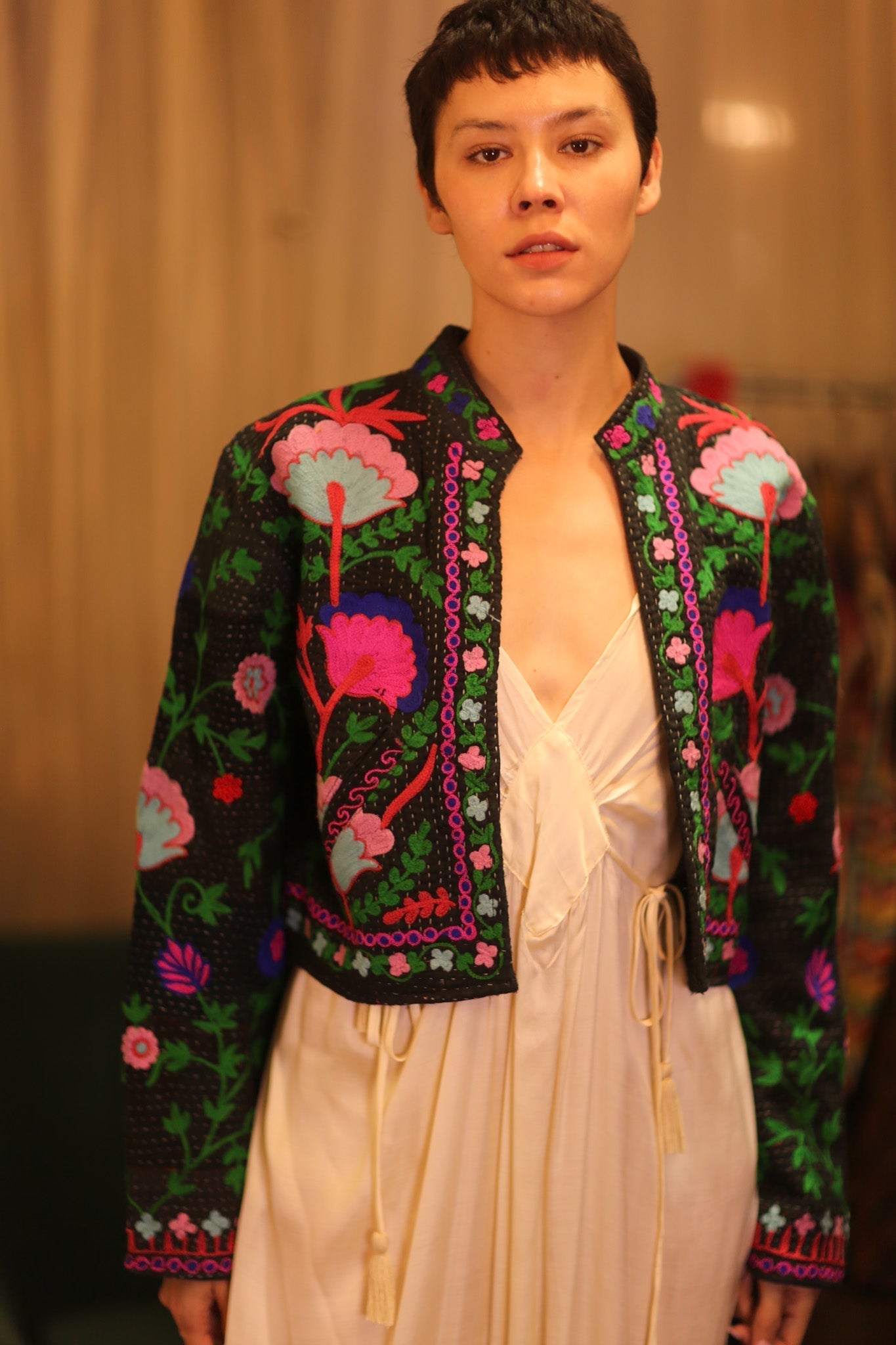 INGRID EMBROIDERED SHORT JACKET PANNWE - MOMO STUDIO BERLIN - Berlin Concept Store - sustainable & ethical fashion