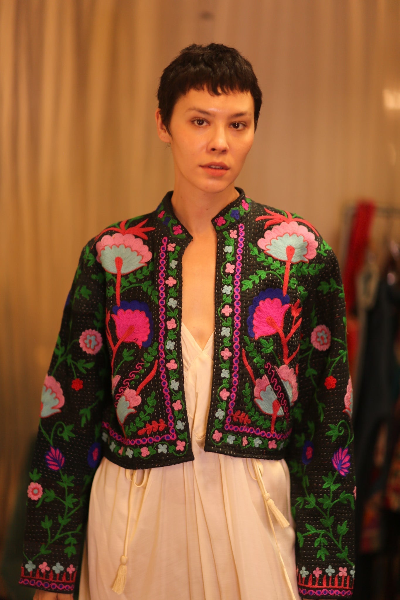 INGRID EMBROIDERED SHORT JACKET PANNWE - MOMO STUDIO BERLIN - Berlin Concept Store - sustainable & ethical fashion