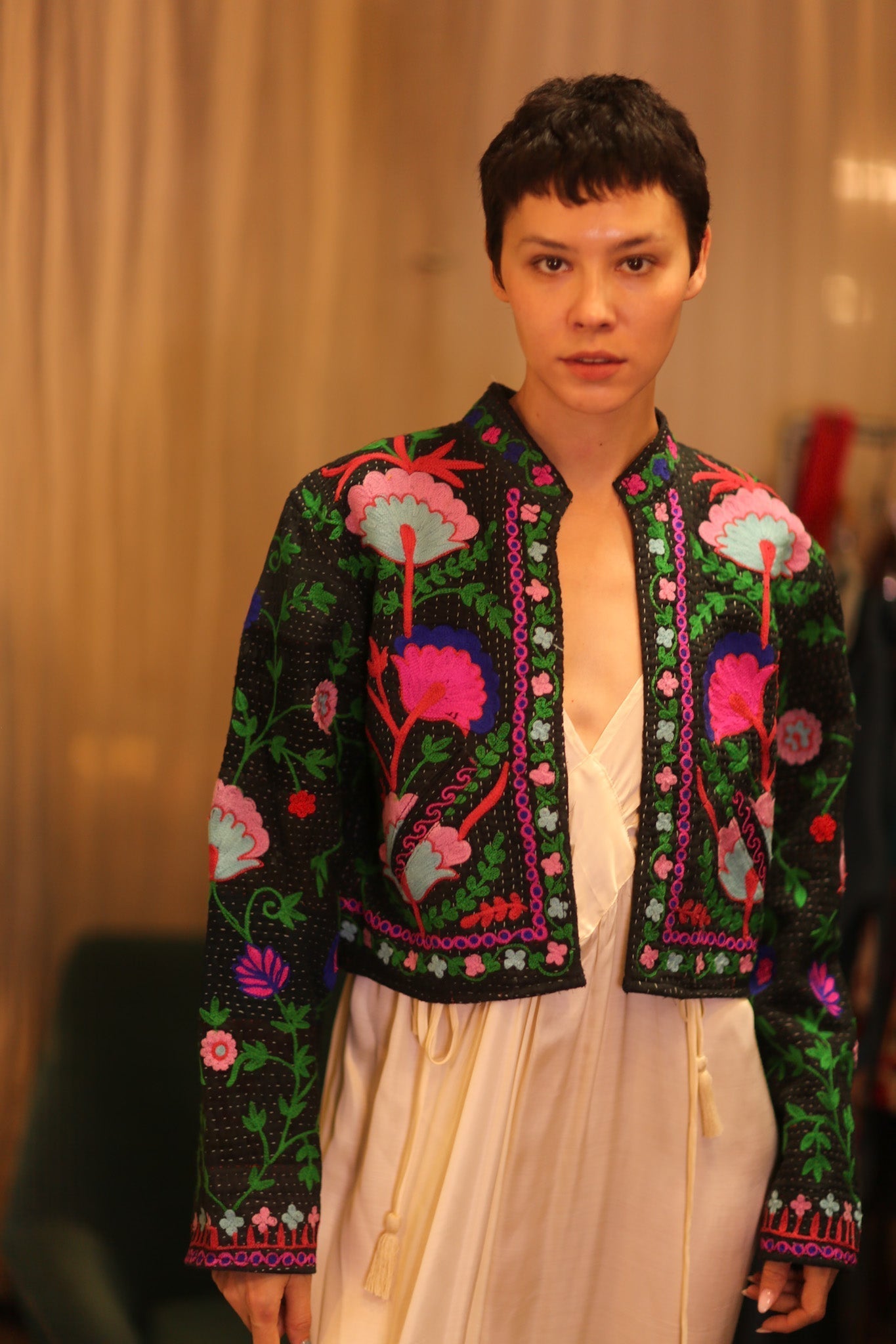 INGRID EMBROIDERED SHORT JACKET PANNWE - MOMO STUDIO BERLIN - Berlin Concept Store - sustainable & ethical fashion