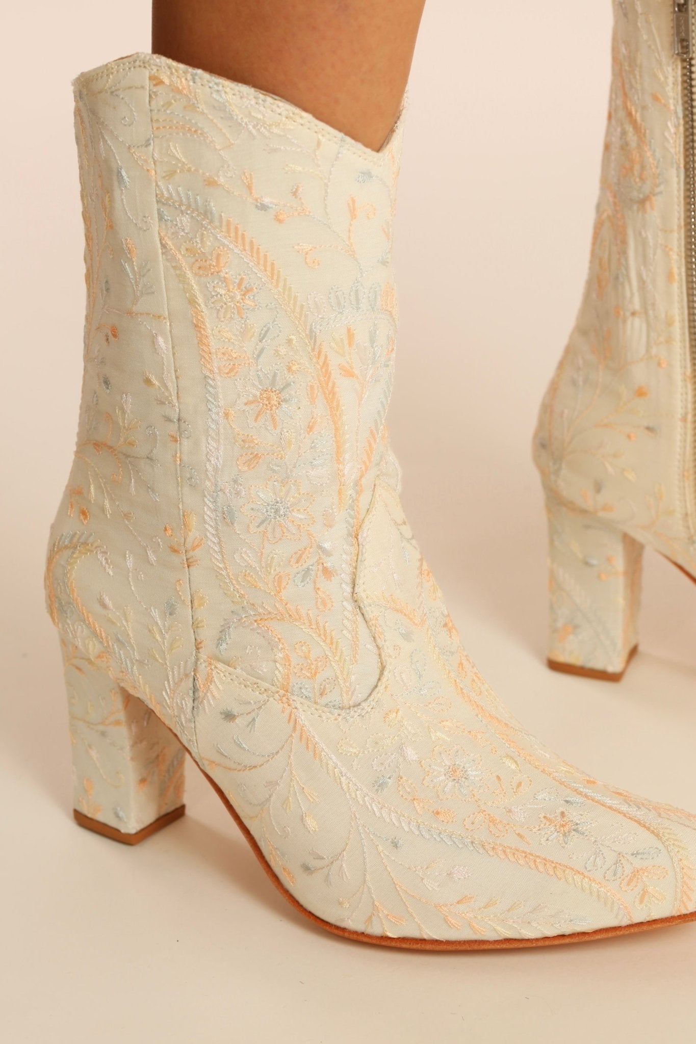 IVORY EMBROIDERED HIGH HEEL BOOTS SABINA - MOMO STUDIO BERLIN - Berlin Concept Store - sustainable & ethical fashion