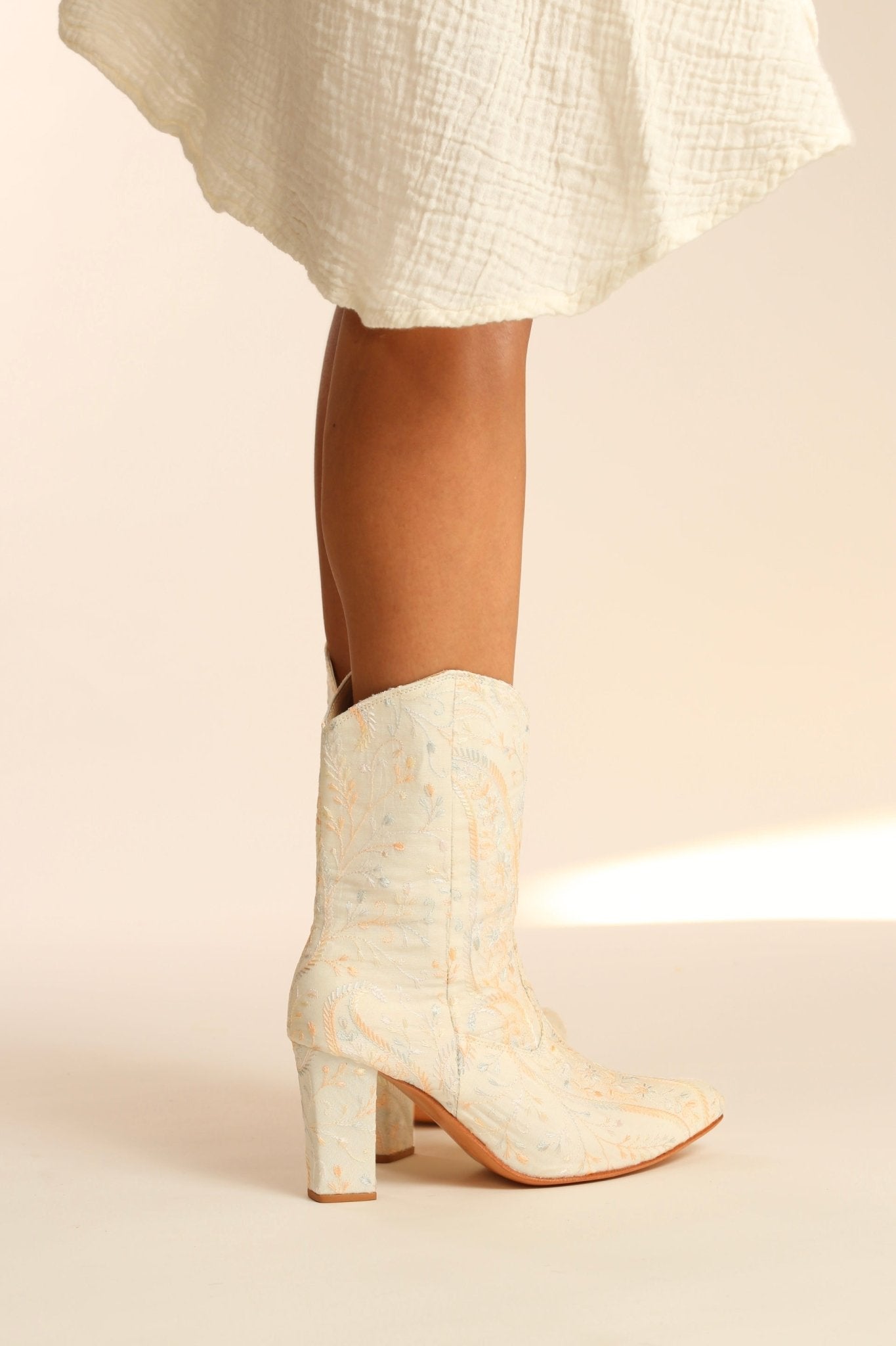 IVORY EMBROIDERED HIGH HEEL BOOTS SABINA - MOMO STUDIO BERLIN - Berlin Concept Store - sustainable & ethical fashion