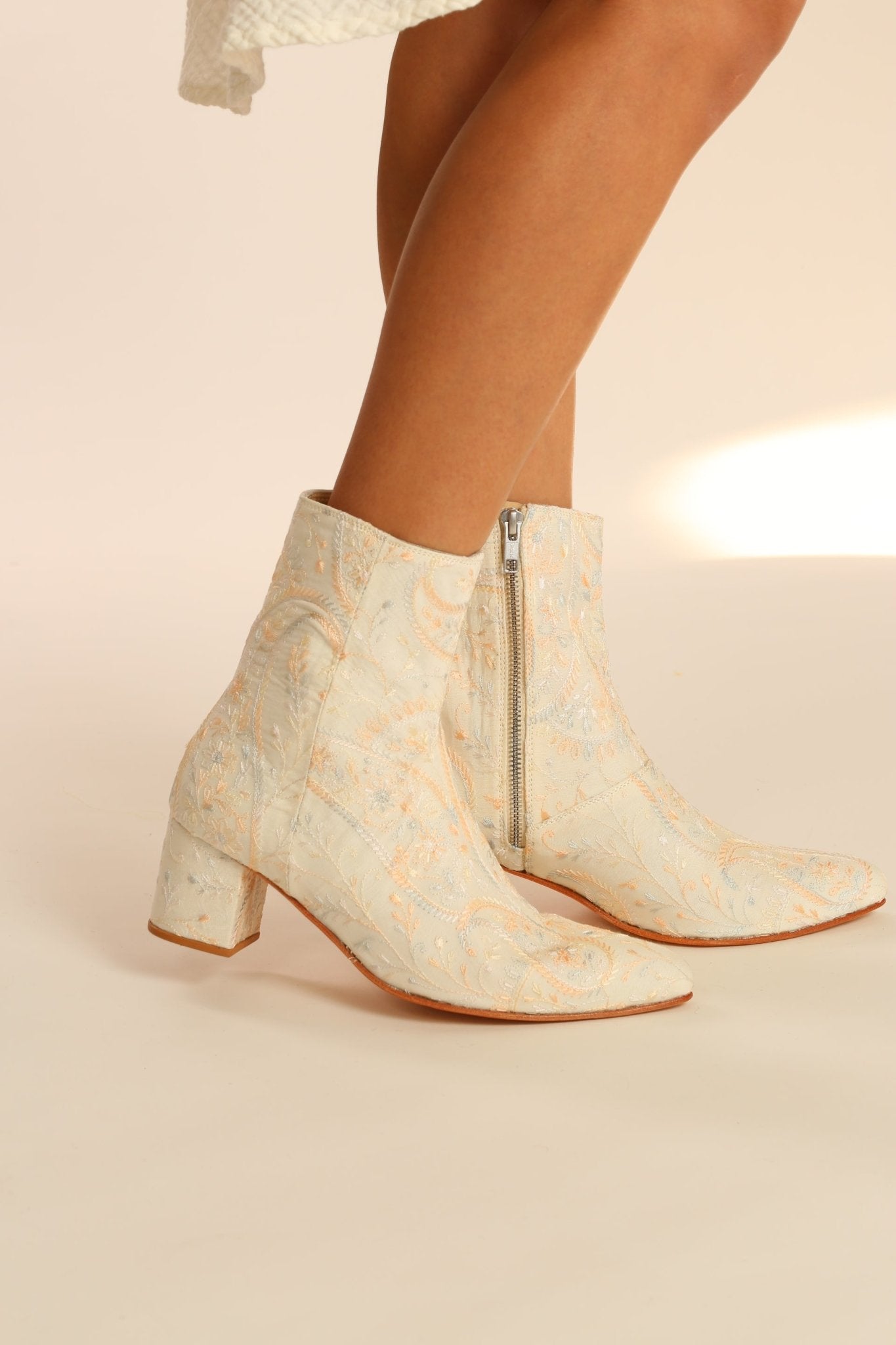 IVORY SILK EMBROIDERED WEDDING BOOTS GOLDEN - MOMO STUDIO BERLIN - Berlin Concept Store - sustainable & ethical fashion