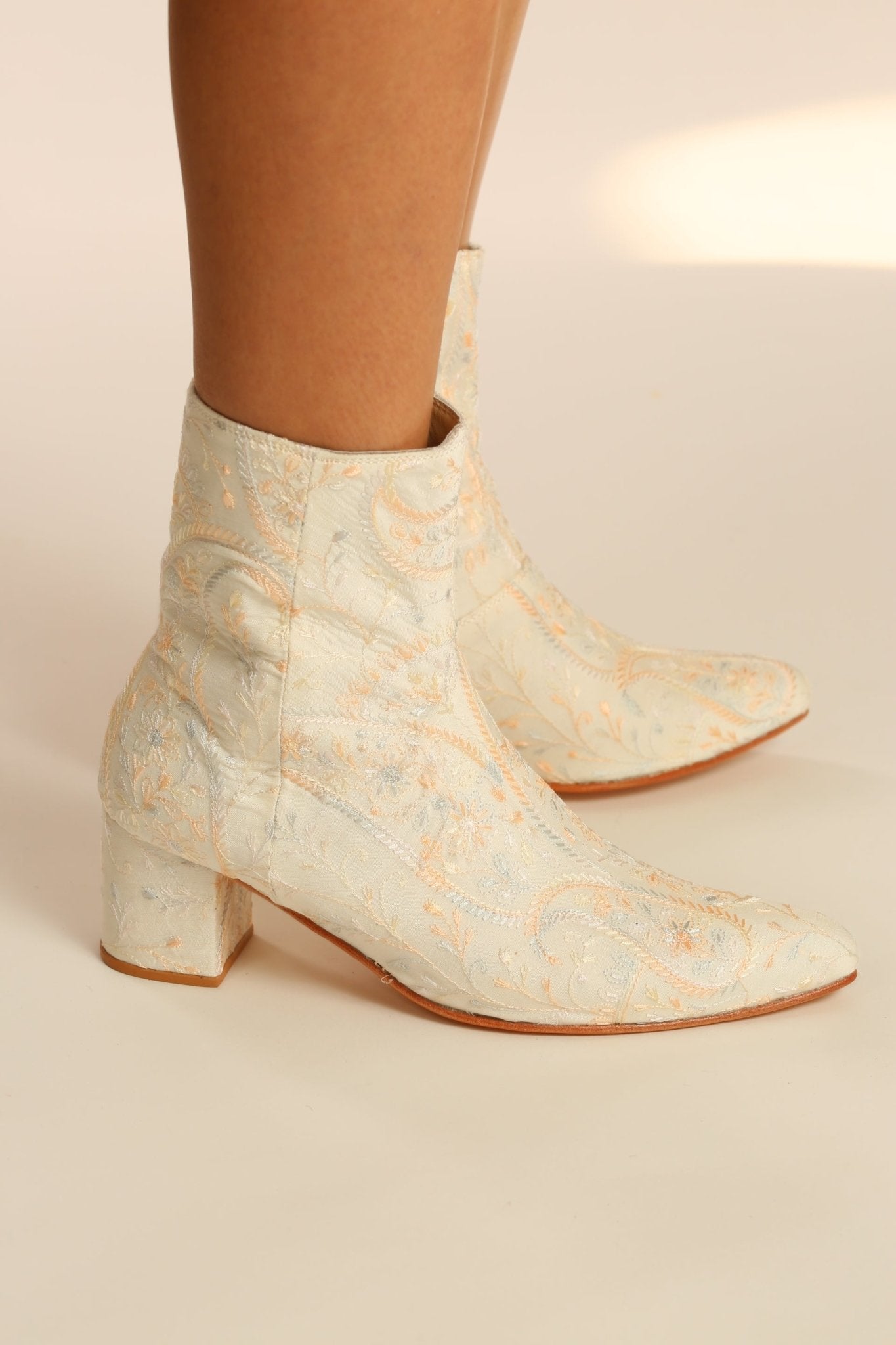 IVORY SILK EMBROIDERED WEDDING BOOTS GOLDEN - MOMO STUDIO BERLIN - Berlin Concept Store - sustainable & ethical fashion