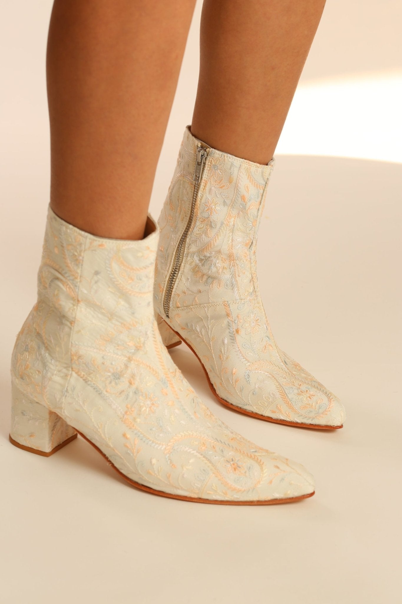 IVORY SILK EMBROIDERED WEDDING BOOTS GOLDEN - MOMO STUDIO BERLIN - Berlin Concept Store - sustainable & ethical fashion