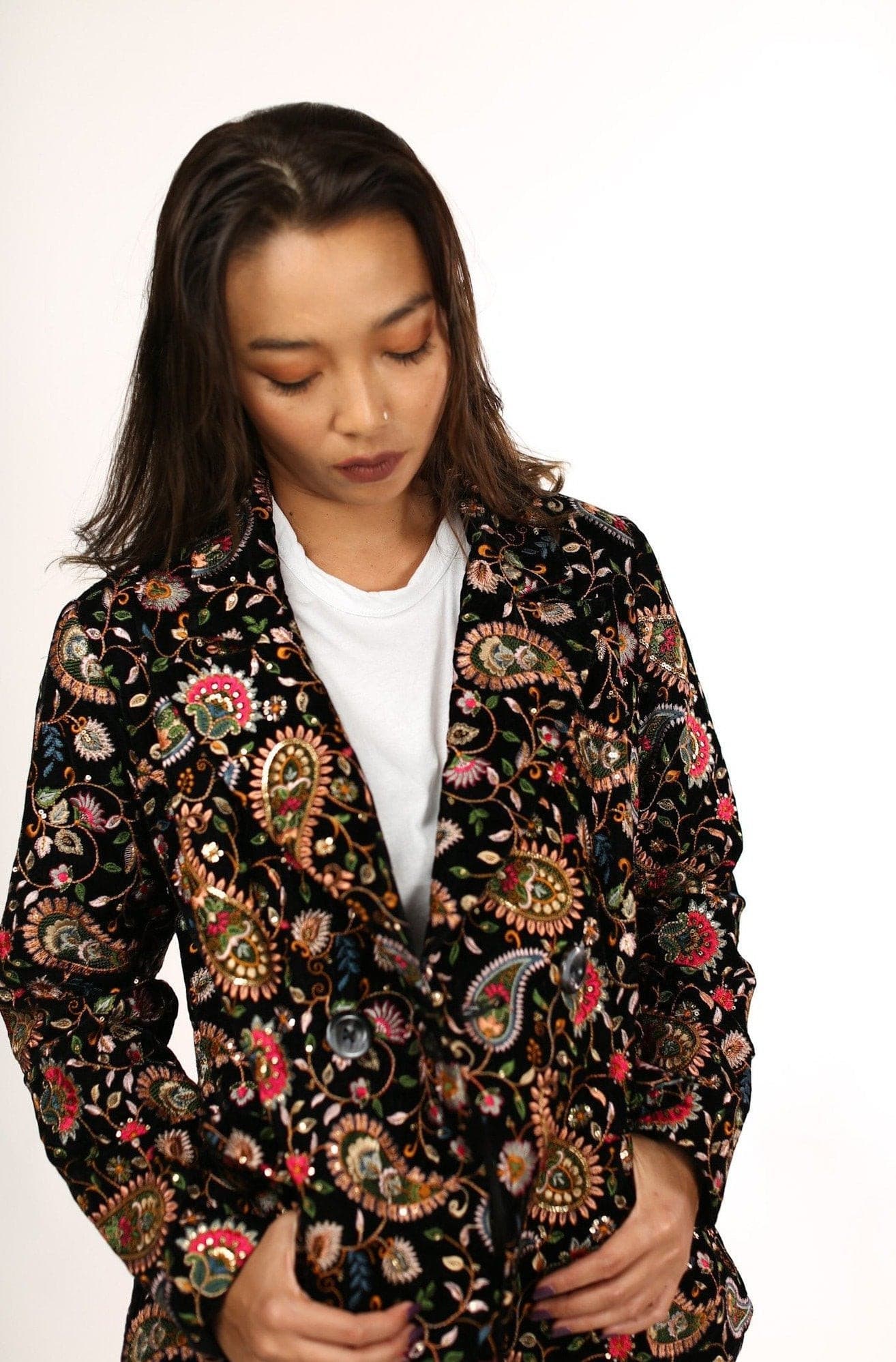 JACKET FRIDA EMBROIDERED VELVET - MOMO STUDIO BERLIN - Berlin Concept Store - sustainable & ethical fashion