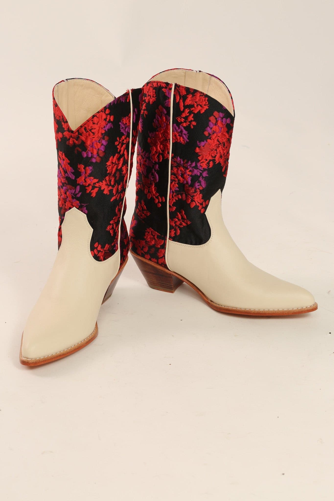 JACQUARD WESTERN BOOTS ARINA - MOMO STUDIO BERLIN - Berlin Concept Store - sustainable & ethical fashion