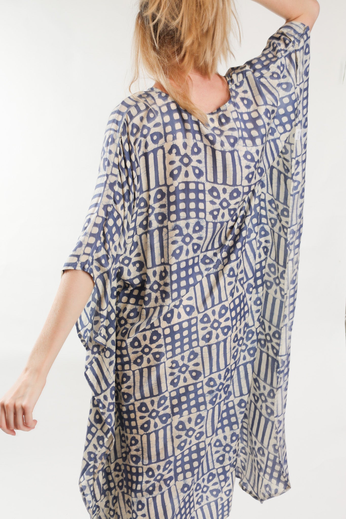 KAFTAN SILK DRESS SHAKTI - MOMO STUDIO BERLIN - Berlin Concept Store - sustainable & ethical fashion