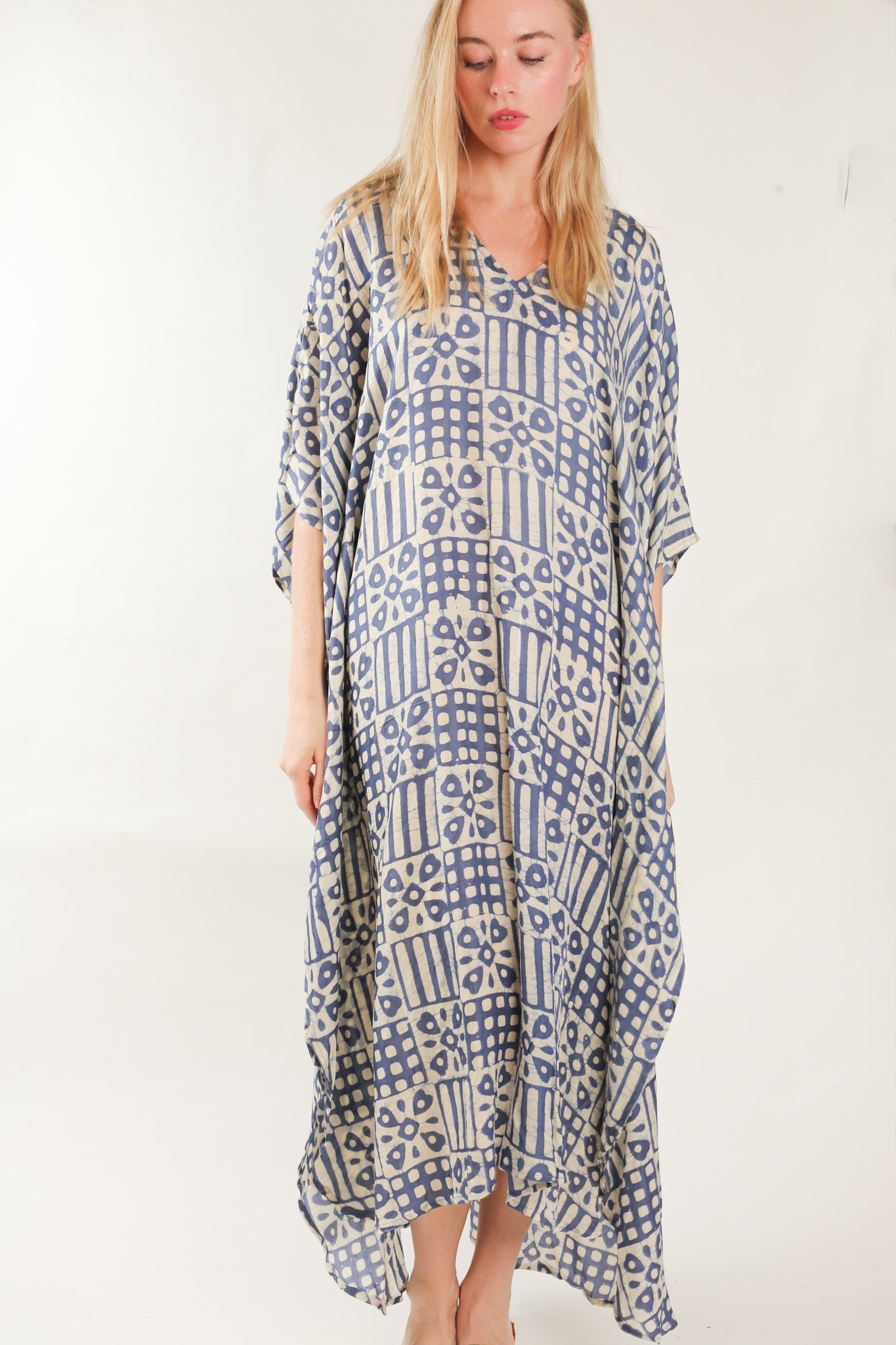 KAFTAN SILK DRESS SHAKTI - MOMO STUDIO BERLIN - Berlin Concept Store - sustainable & ethical fashion