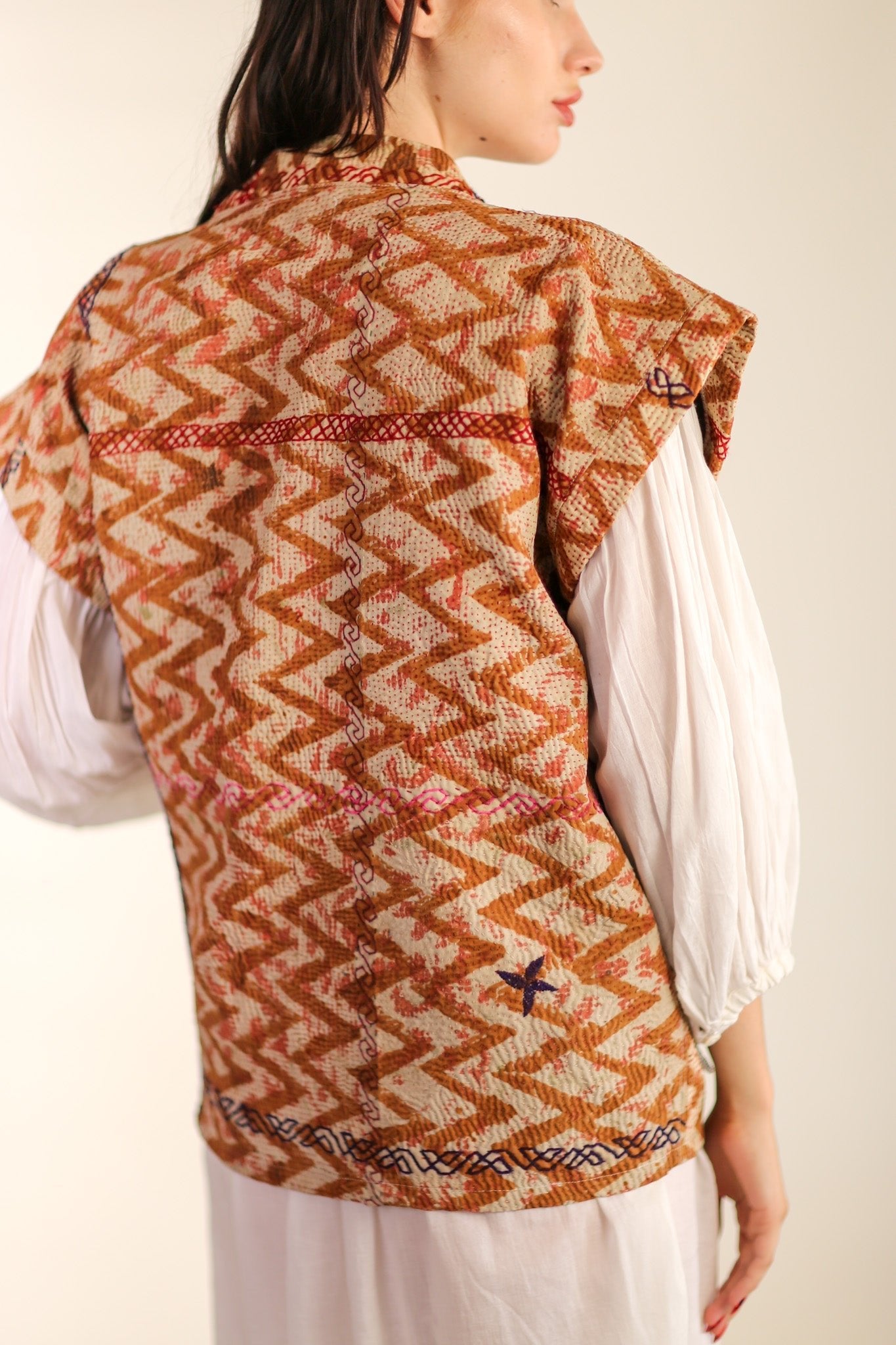 KANTHA COTTON VEST WISUSA - MOMO STUDIO BERLIN - Berlin Concept Store - sustainable & ethical fashion