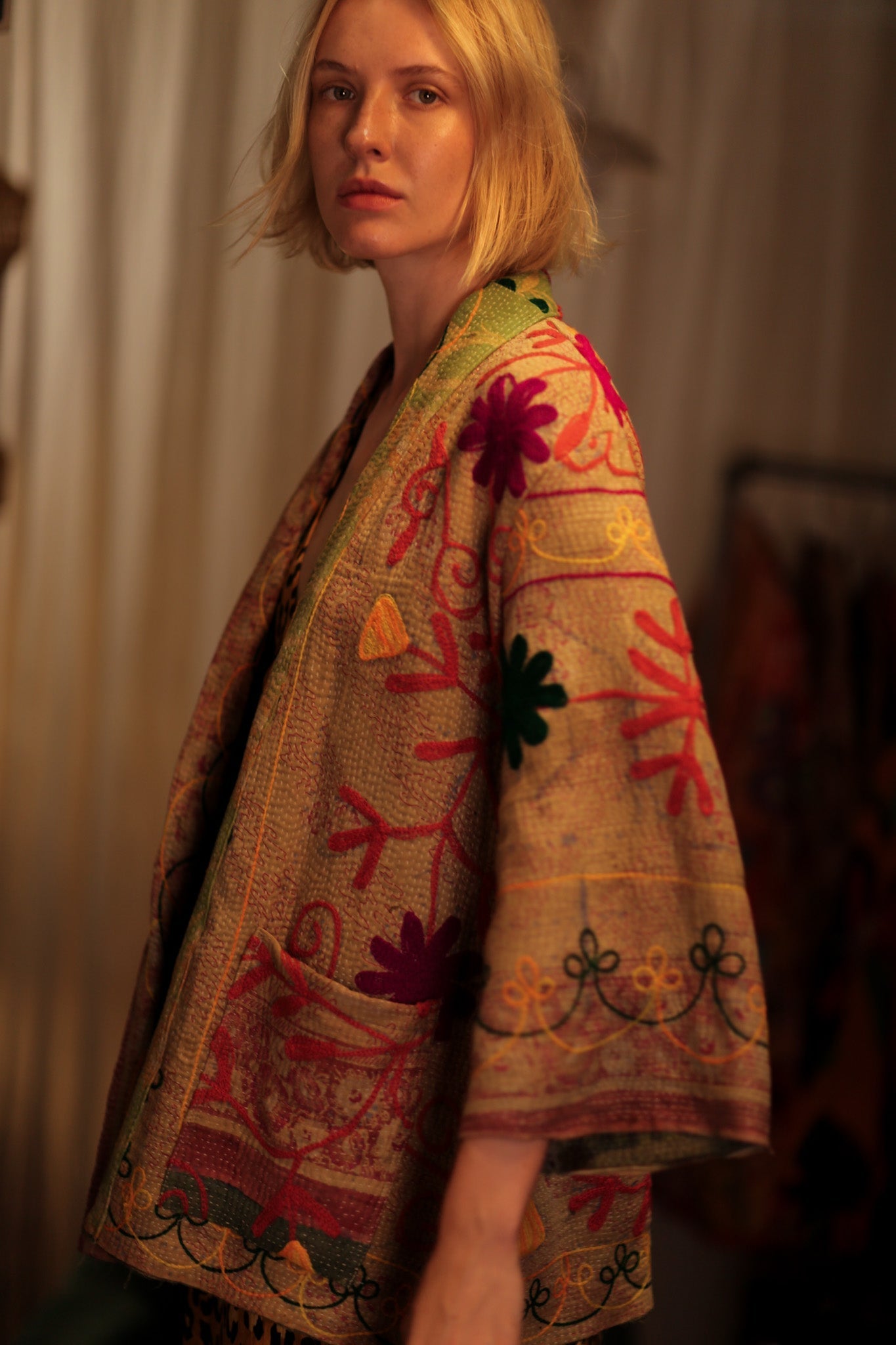 KANTHA EMBROIDERED SHORT MONTY KIMONO GRASS - MOMO STUDIO BERLIN - Berlin Concept Store - sustainable & ethical fashion