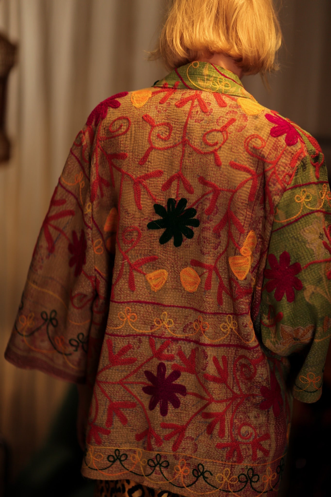 KANTHA EMBROIDERED SHORT MONTY KIMONO GRASS - MOMO STUDIO BERLIN - Berlin Concept Store - sustainable & ethical fashion