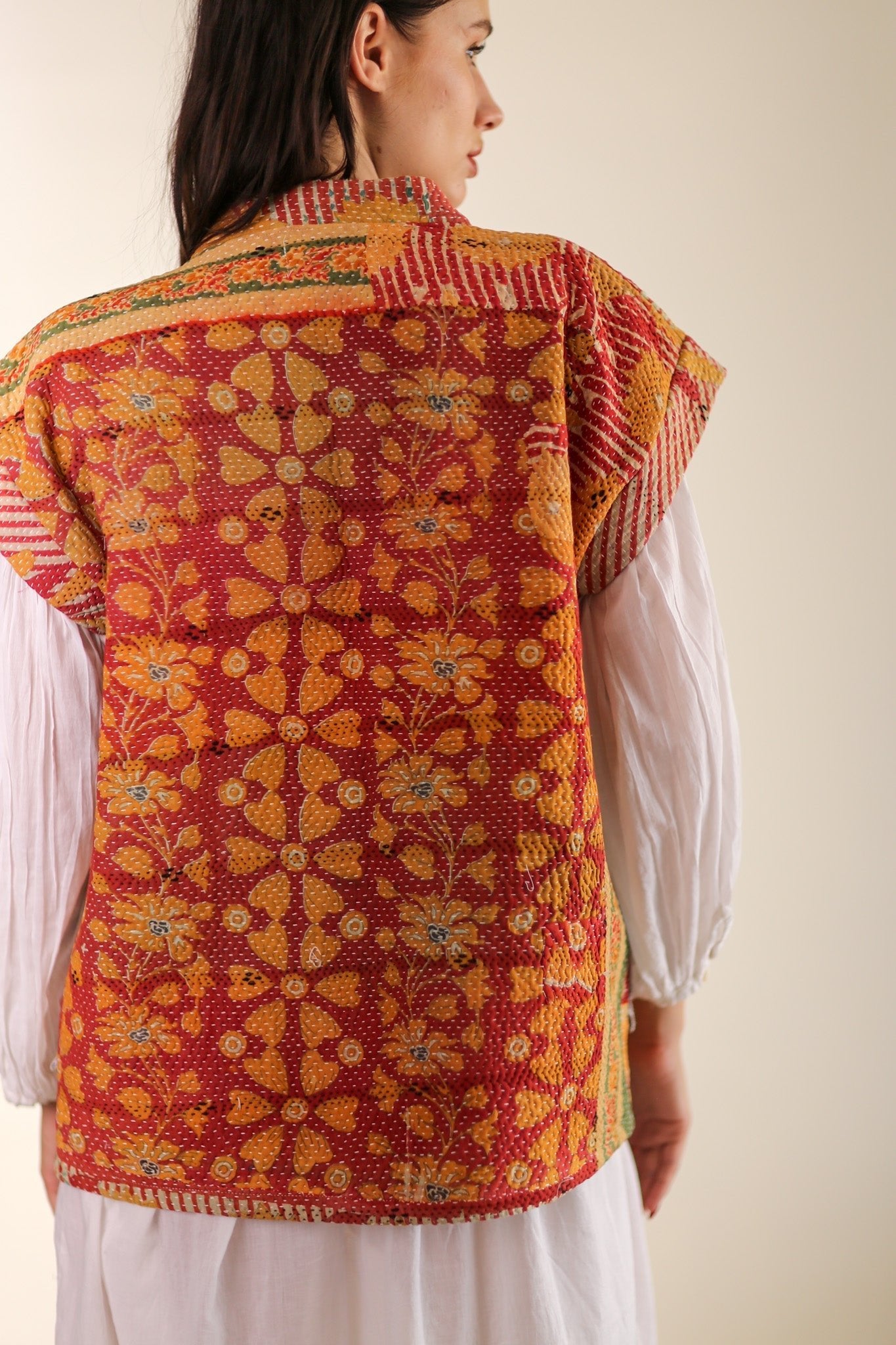 KANTHA QUILT VEST RUISA - MOMO STUDIO BERLIN - Berlin Concept Store - sustainable & ethical fashion