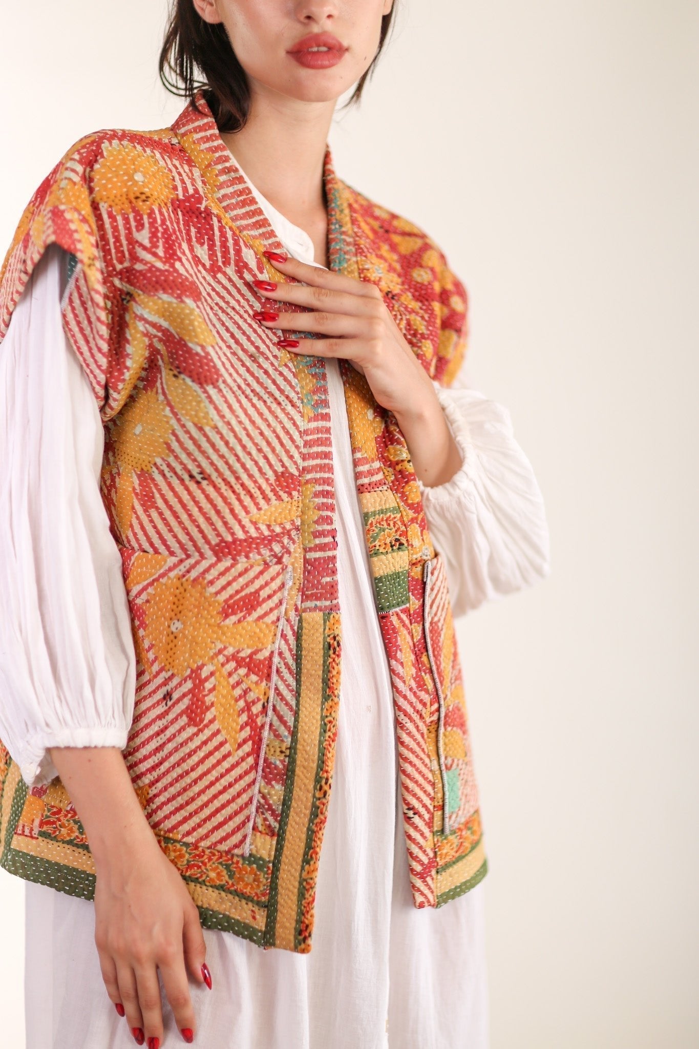 KANTHA QUILT VEST RUISA - MOMO STUDIO BERLIN - Berlin Concept Store - sustainable & ethical fashion