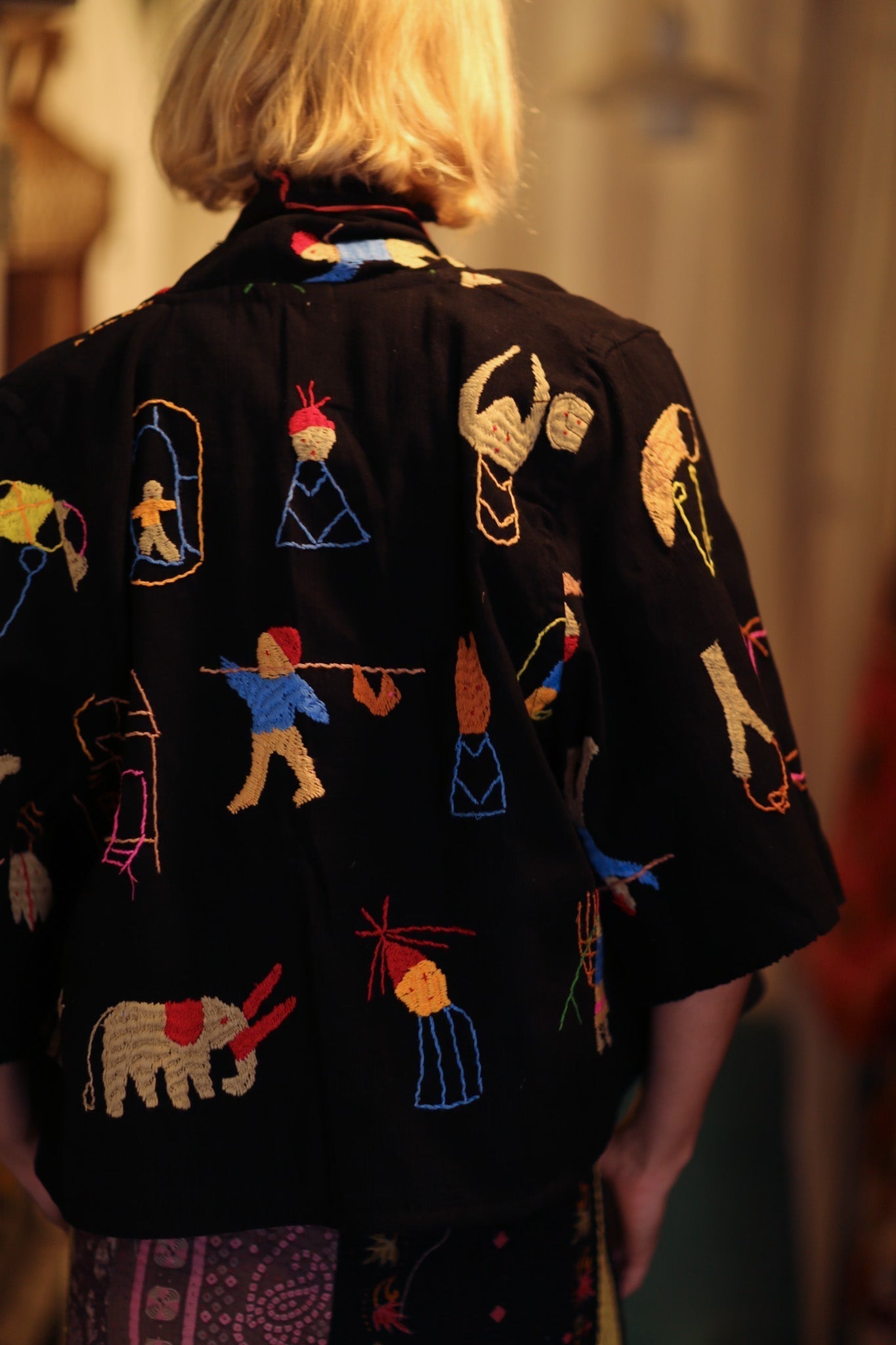LAOS EMBROIDERED TRIBAL SHORT JACKET - MOMO STUDIO BERLIN - Berlin Concept Store - sustainable & ethical fashion