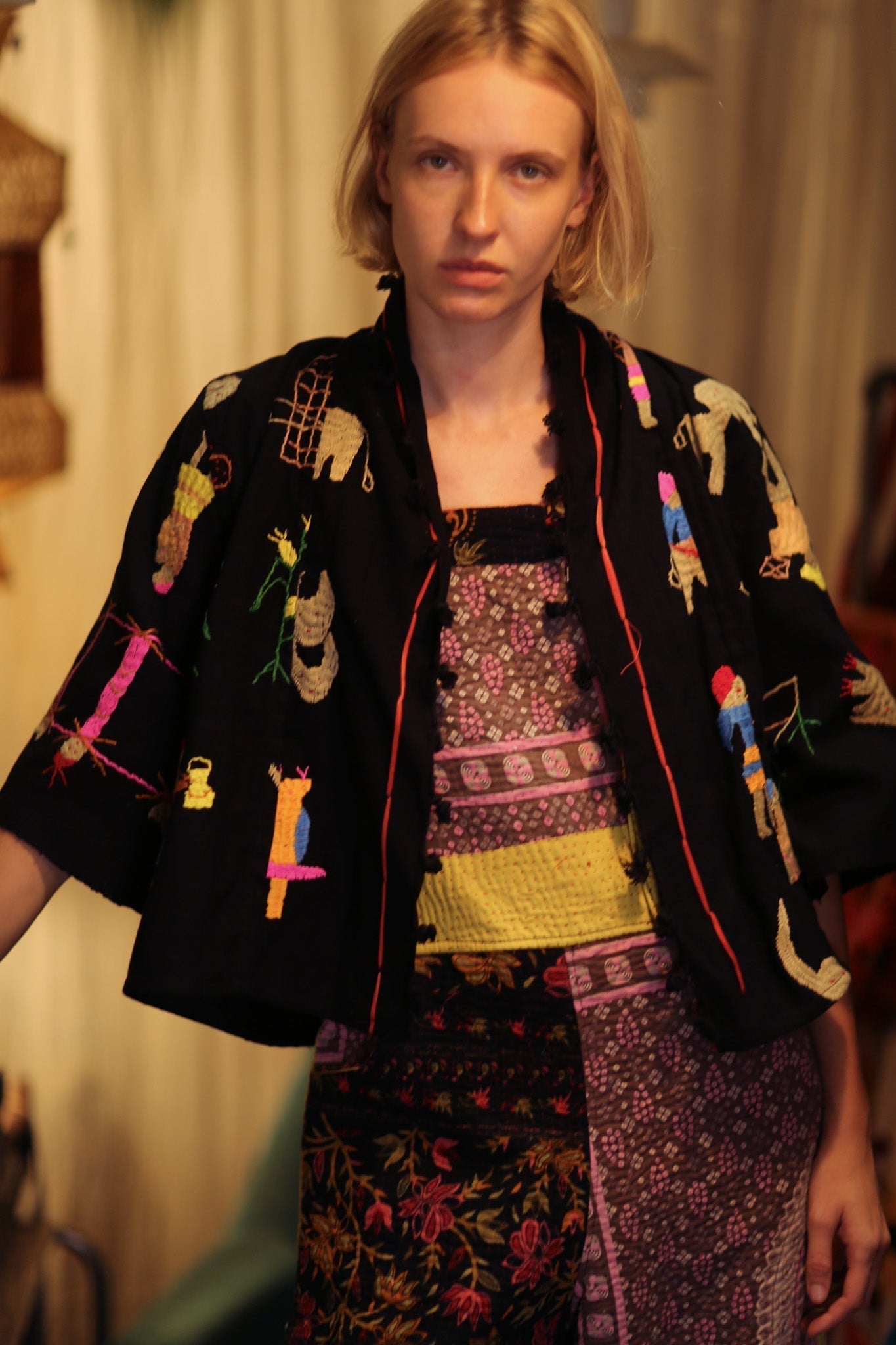LAOS EMBROIDERED TRIBAL SHORT JACKET - MOMO STUDIO BERLIN - Berlin Concept Store - sustainable & ethical fashion