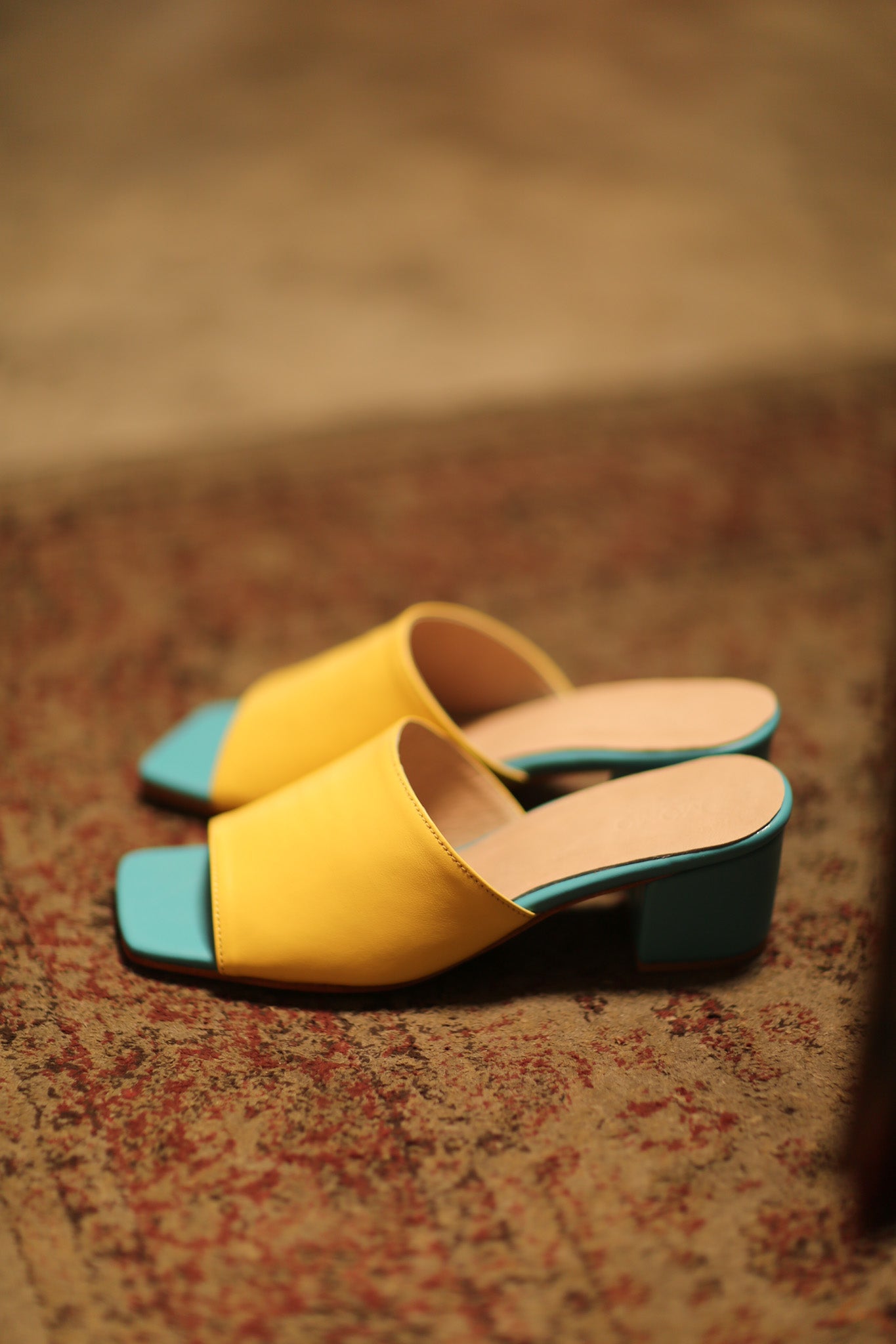 LEATHER HEELED MULES YELLOW TURQUOISE - MOMO STUDIO BERLIN - Berlin Concept Store - sustainable & ethical fashion