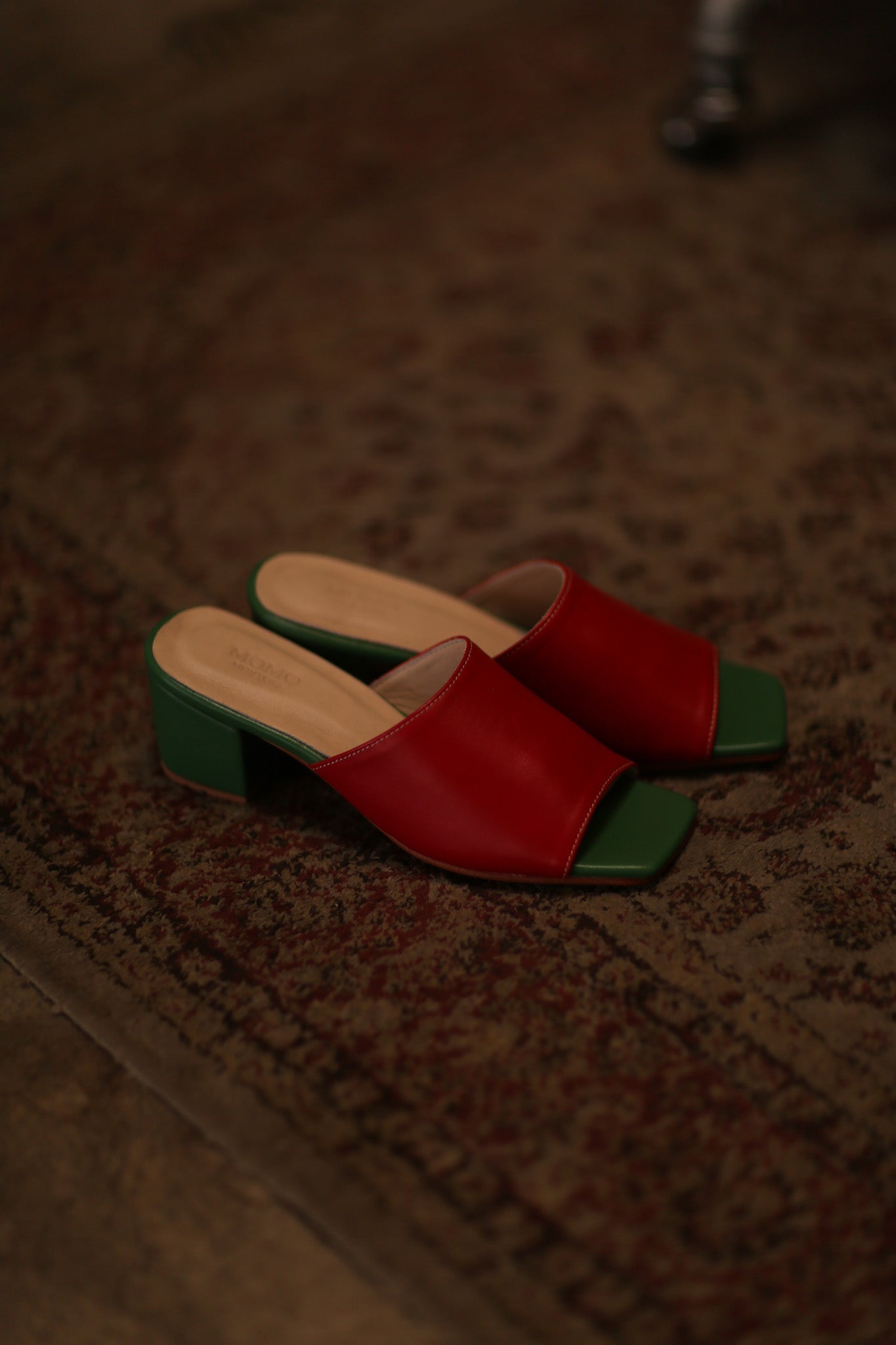 LEATHER MULES LORIN RED GREEN - MOMO STUDIO BERLIN - Berlin Concept Store - sustainable & ethical fashion