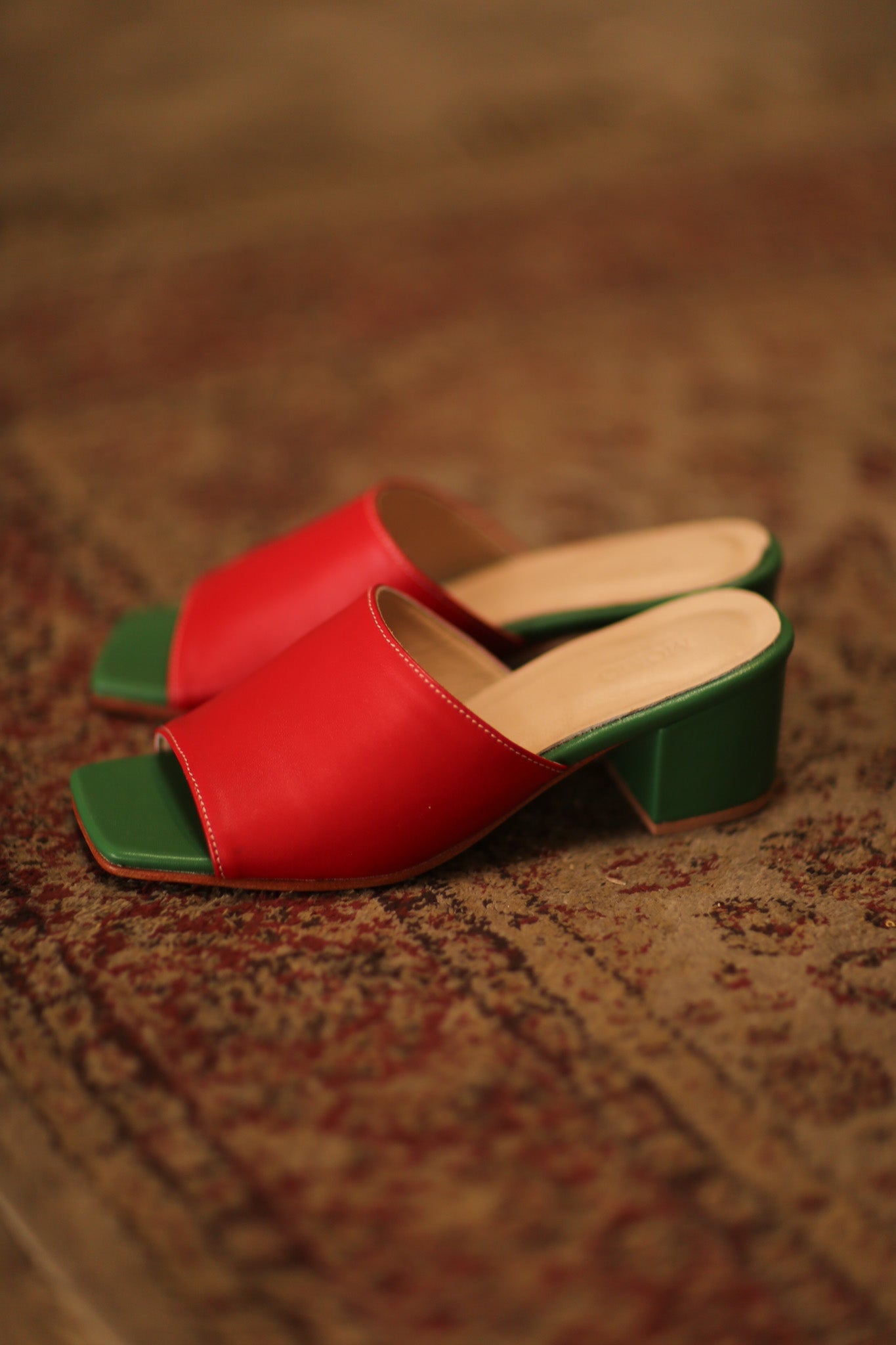 LEATHER MULES LORIN RED GREEN - MOMO STUDIO BERLIN - Berlin Concept Store - sustainable & ethical fashion