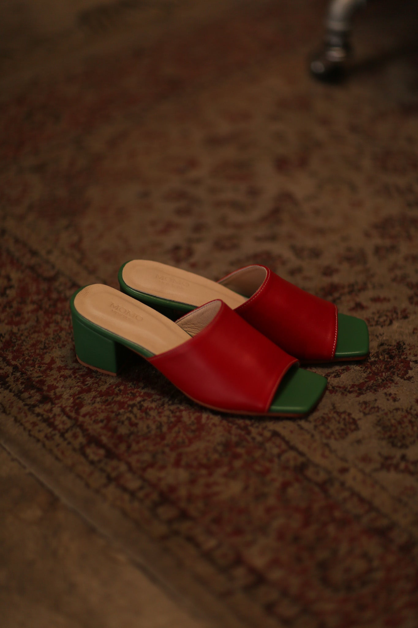 LEATHER MULES LORIN RED GREEN - MOMO STUDIO BERLIN - Berlin Concept Store - sustainable & ethical fashion