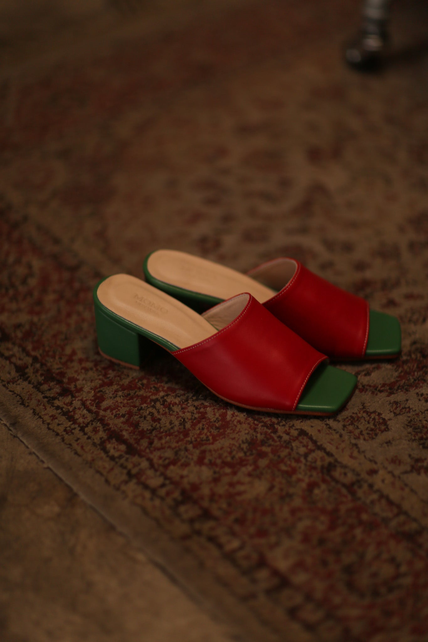LEATHER MULES LORIN RED GREEN - MOMO STUDIO BERLIN - Berlin Concept Store - sustainable & ethical fashion