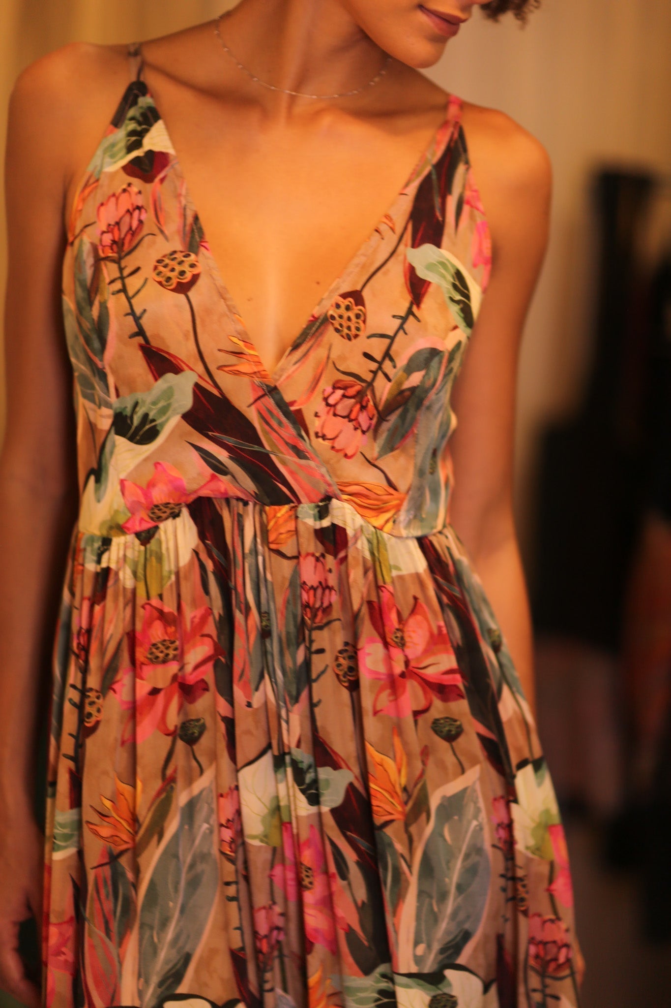 LILI SILK DRESS LOTUS - BANGKOK TAILOR CLOTHING STORE - HANDMADE CLOTHING