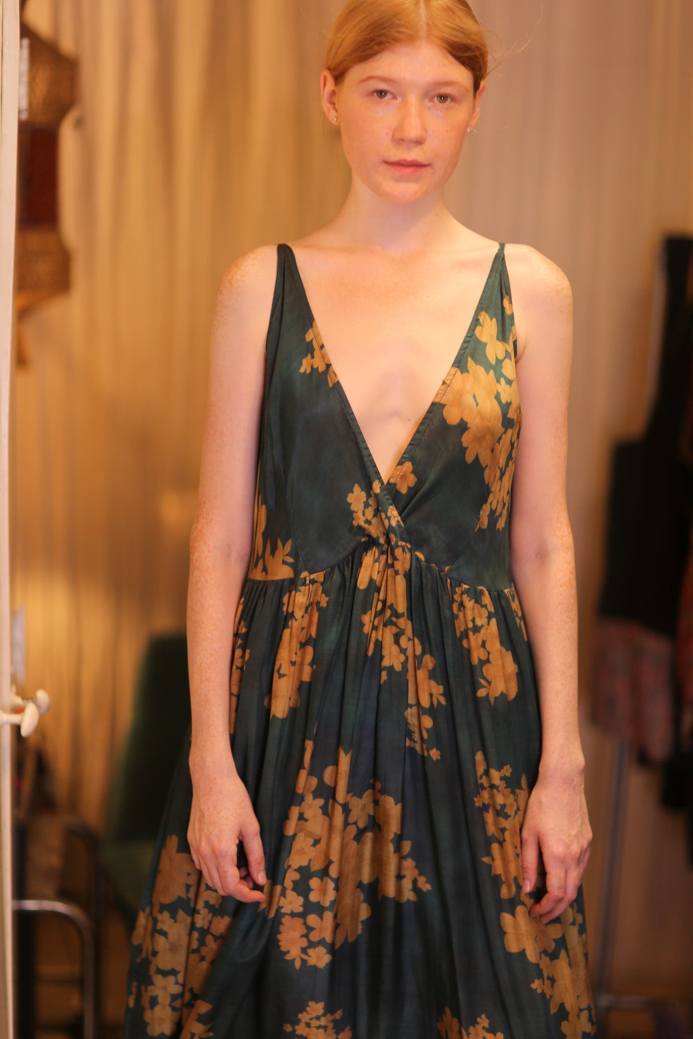 LILI SILK DRESS PADAUK - BANGKOK TAILOR CLOTHING STORE - HANDMADE CLOTHING