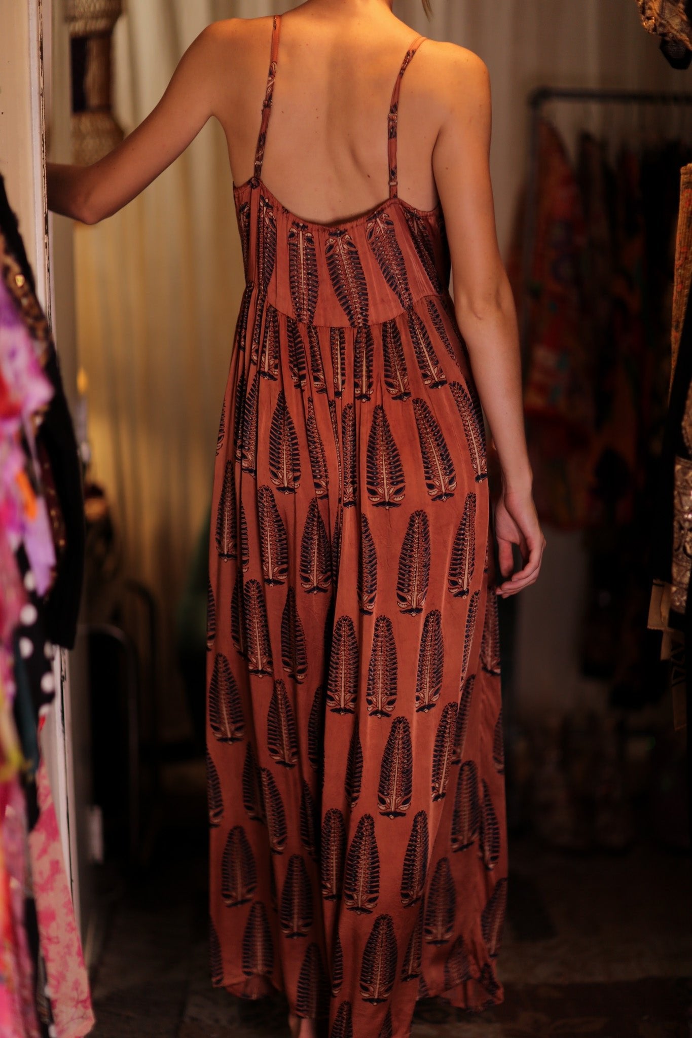 LILY SILK DRESS BROWN FEATHER - MOMO STUDIO BERLIN - Berlin Concept Store - sustainable & ethical fashion