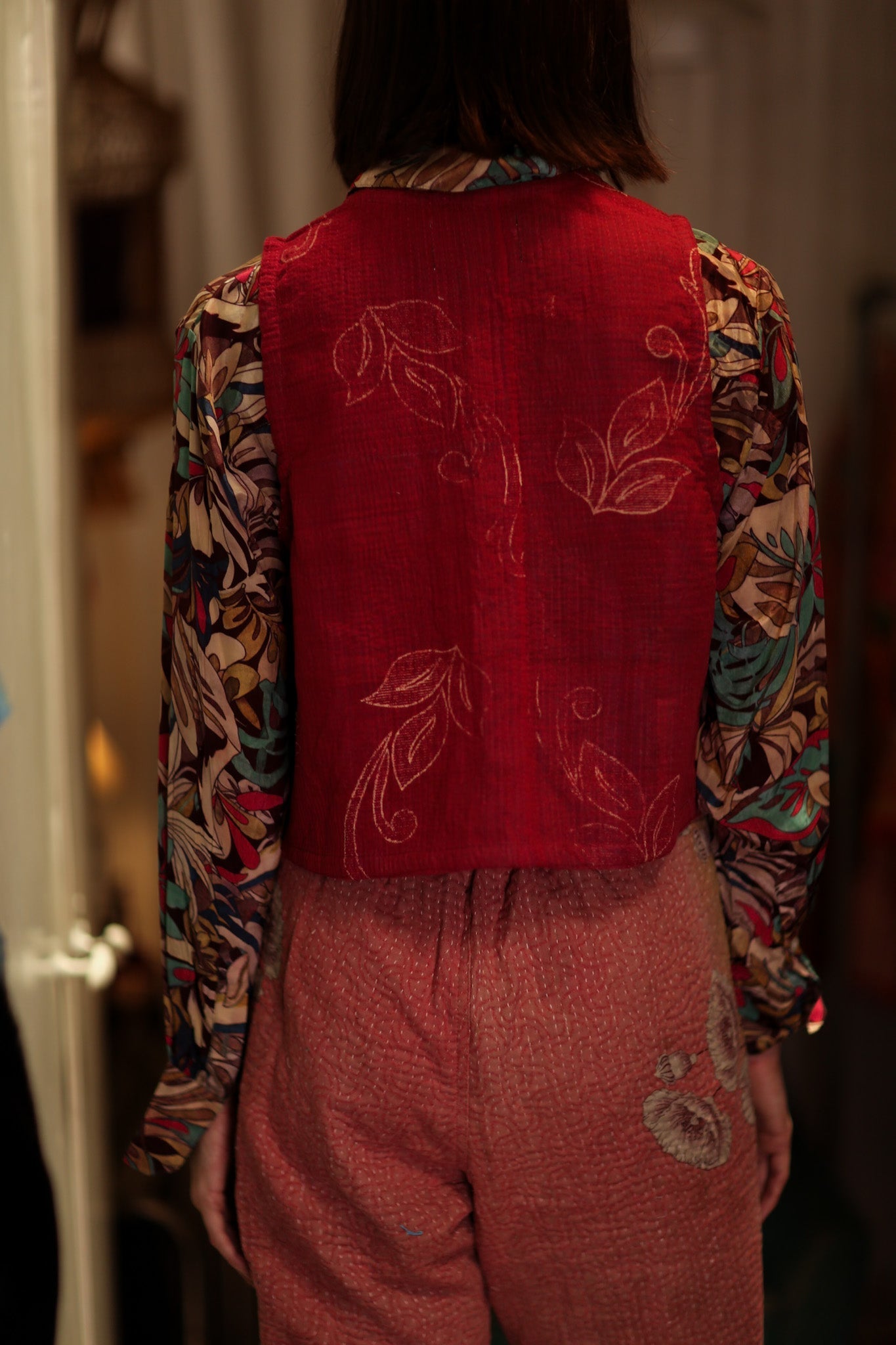 MARLENE KANTHA GILET VEST POMEGRANATE - MOMO STUDIO BERLIN - Berlin Concept Store - sustainable & ethical fashion
