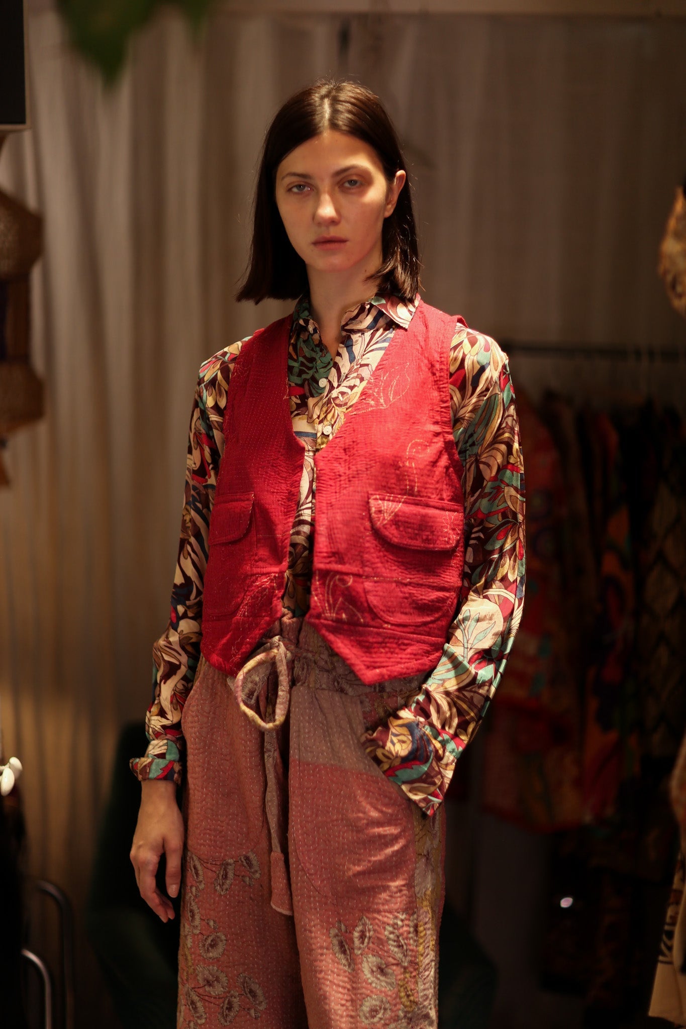 MARLENE KANTHA GILET VEST POMEGRANATE - MOMO STUDIO BERLIN - Berlin Concept Store - sustainable & ethical fashion