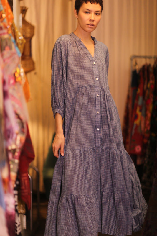 MAXI COTTON V - NECK LONG SLEEVES DRESS SUSIE EMMA - MOMO STUDIO BERLIN - Berlin Concept Store - sustainable & ethical fashion